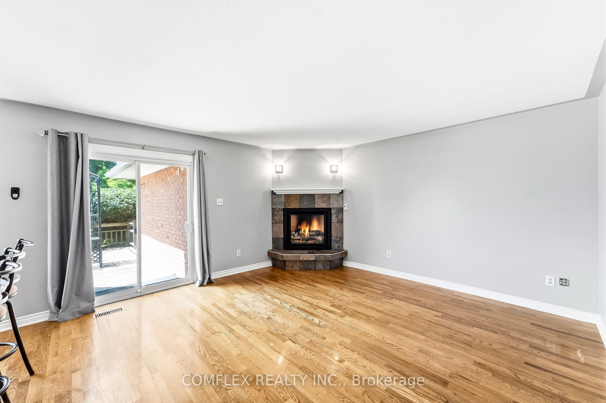 3157 Westridge Boulevard Property Photo 16