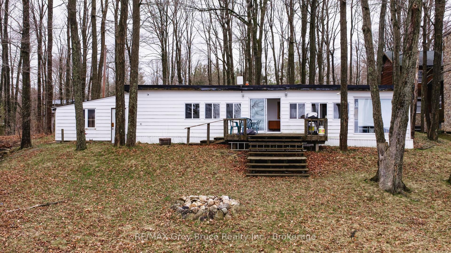 124 Stanley Drive Property Photo 5