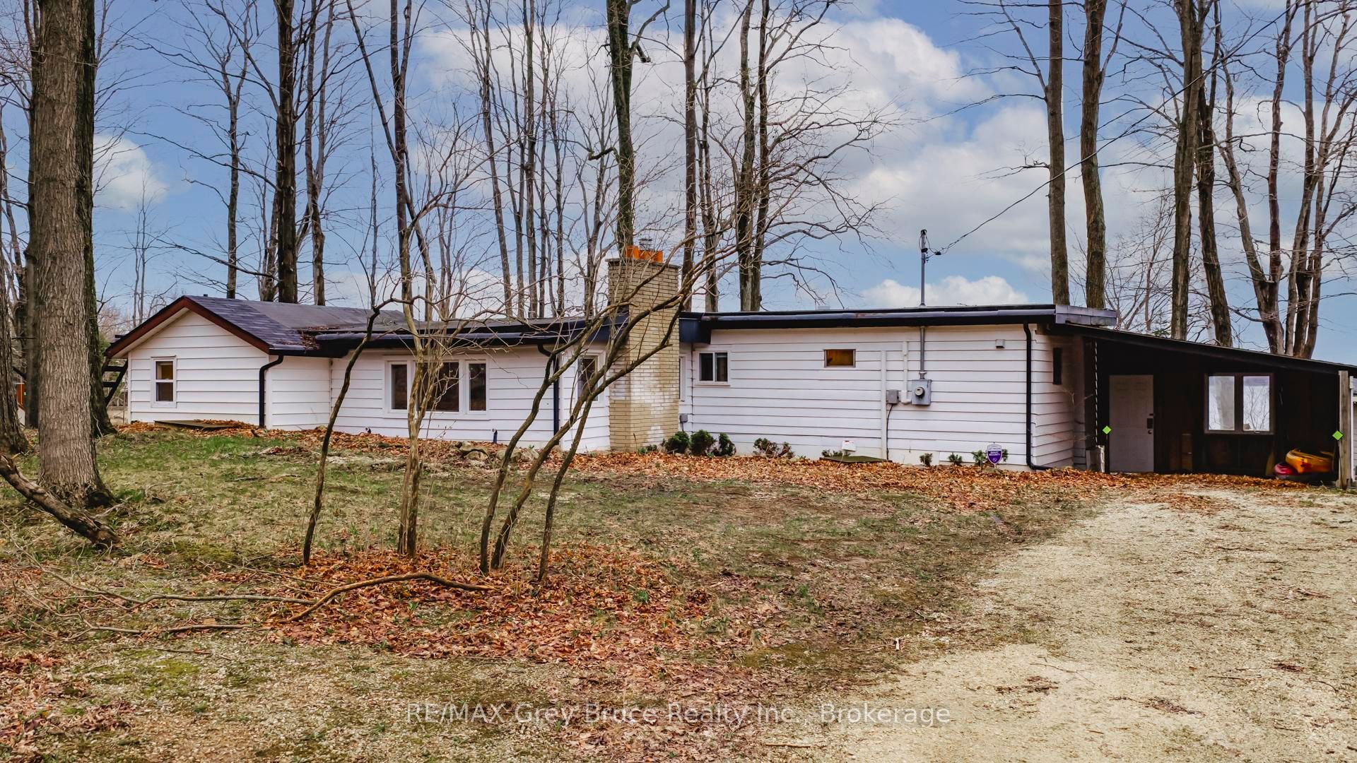 124 Stanley Drive Property Photo 7