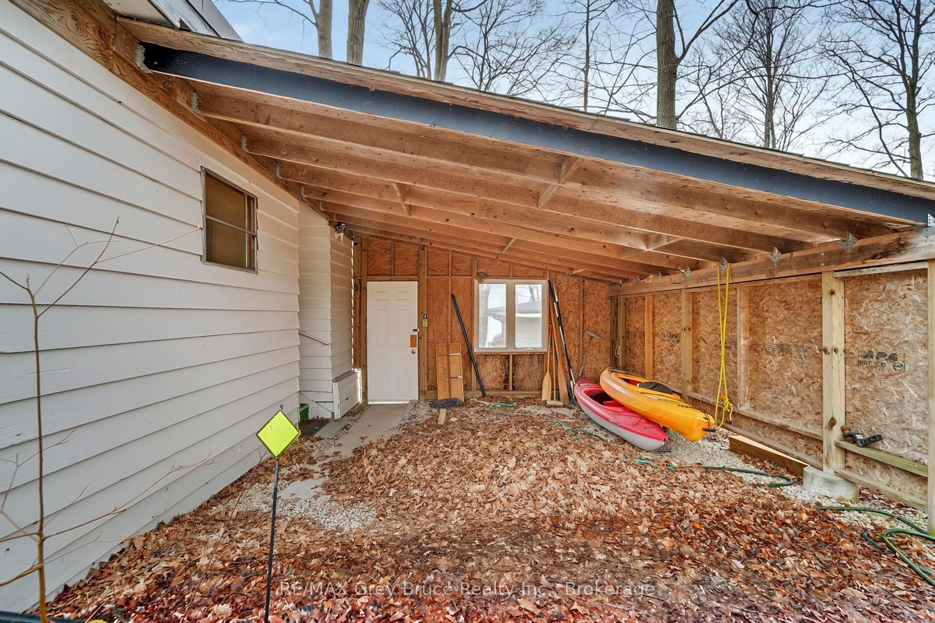 124 Stanley Drive Property Photo 32