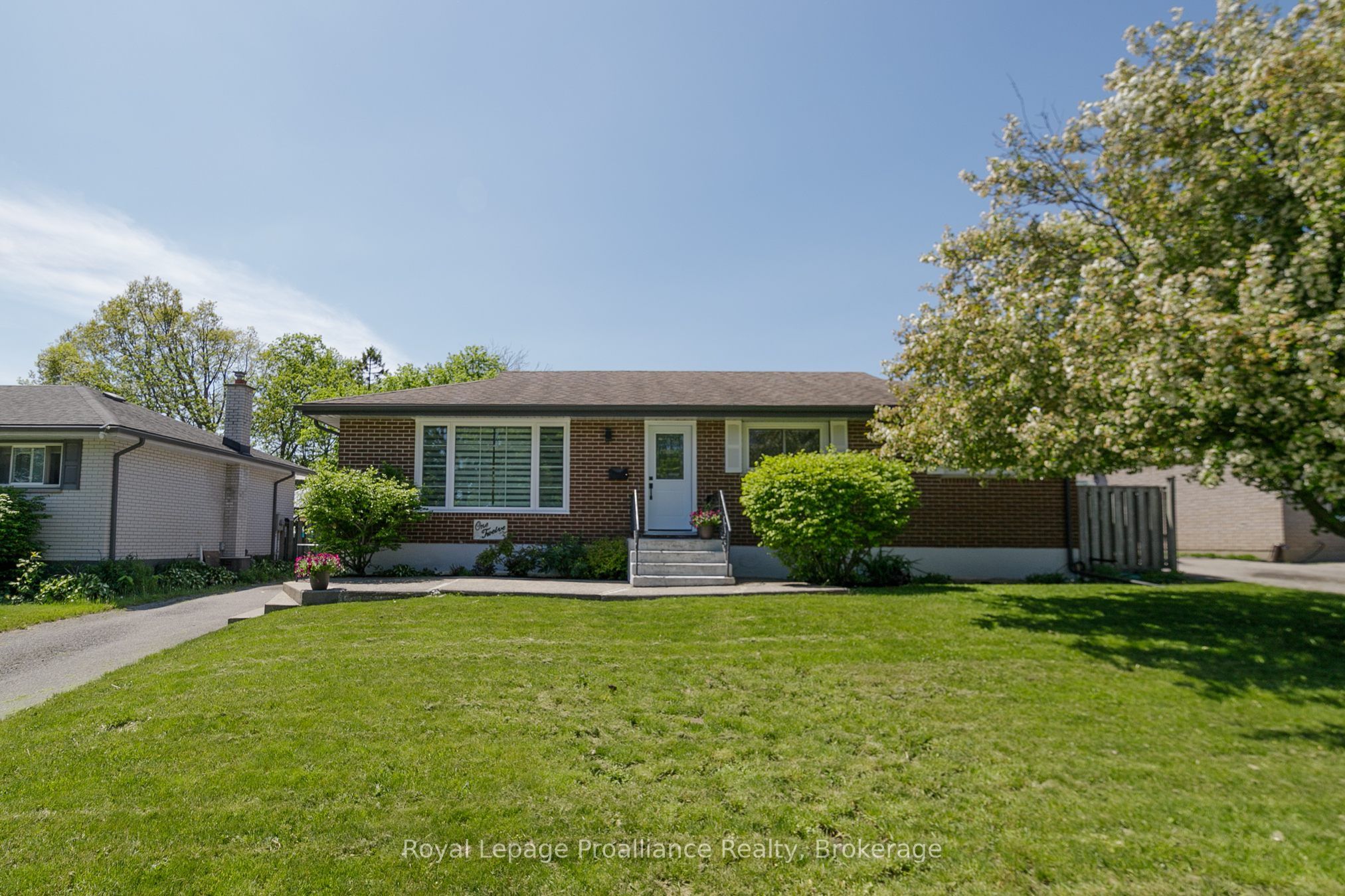 112 Prospect Hill Property Photo 1