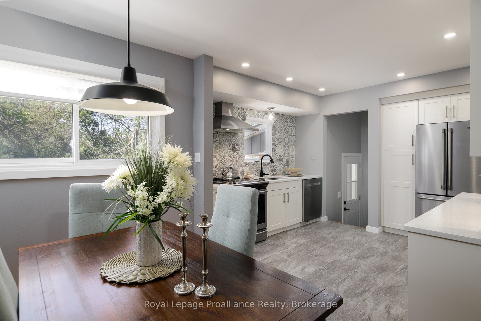112 Prospect Hill Property Photo 10