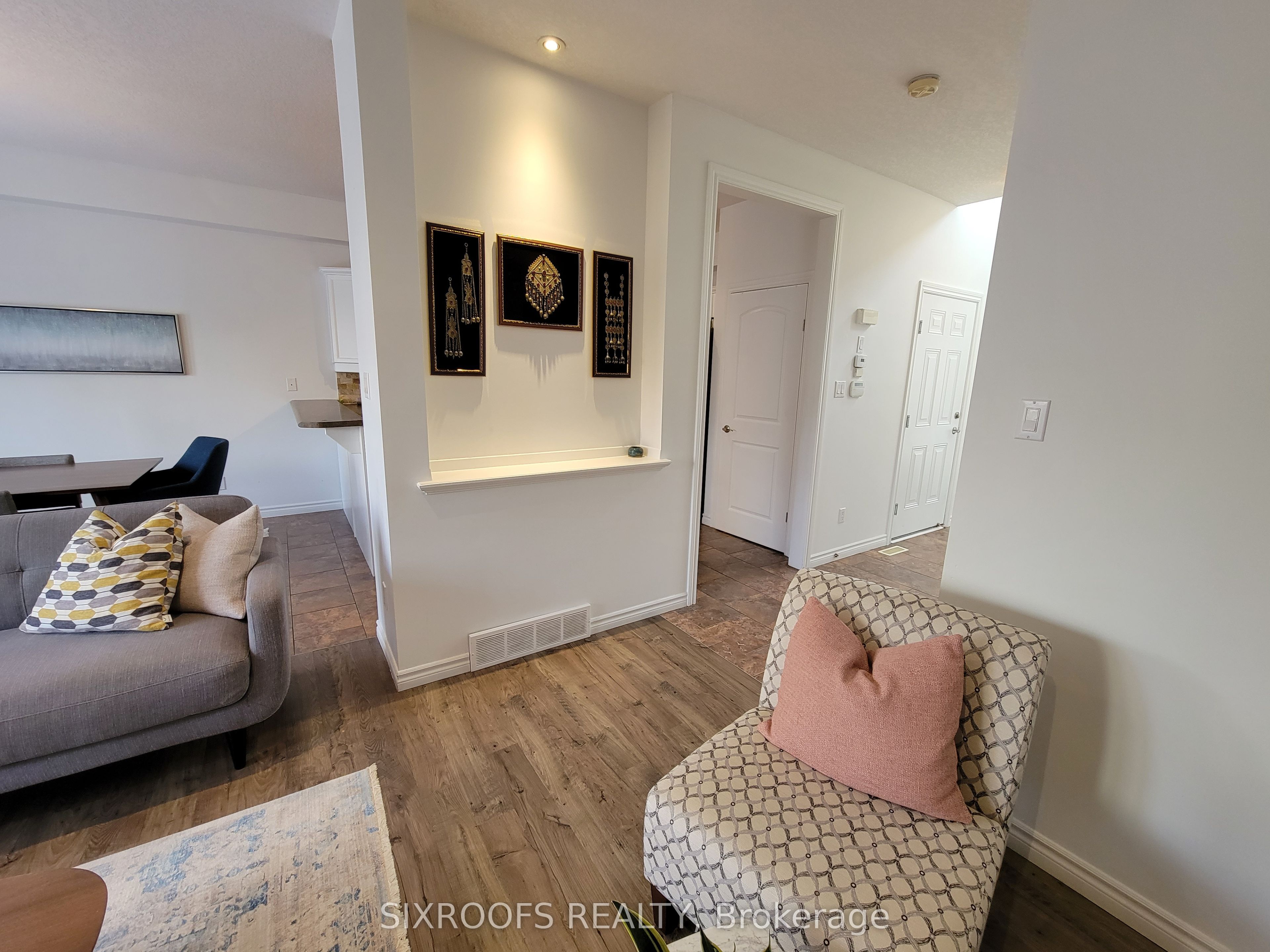 2089 Beaverbrook Avenue 12 Property Photo 10