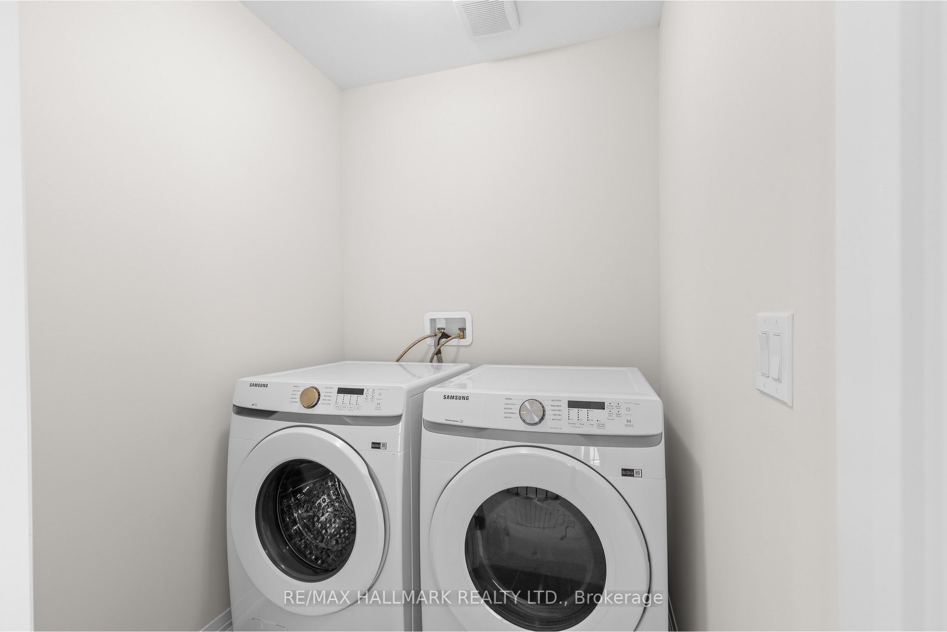 16 Crossmore Crescent Property Photo 20