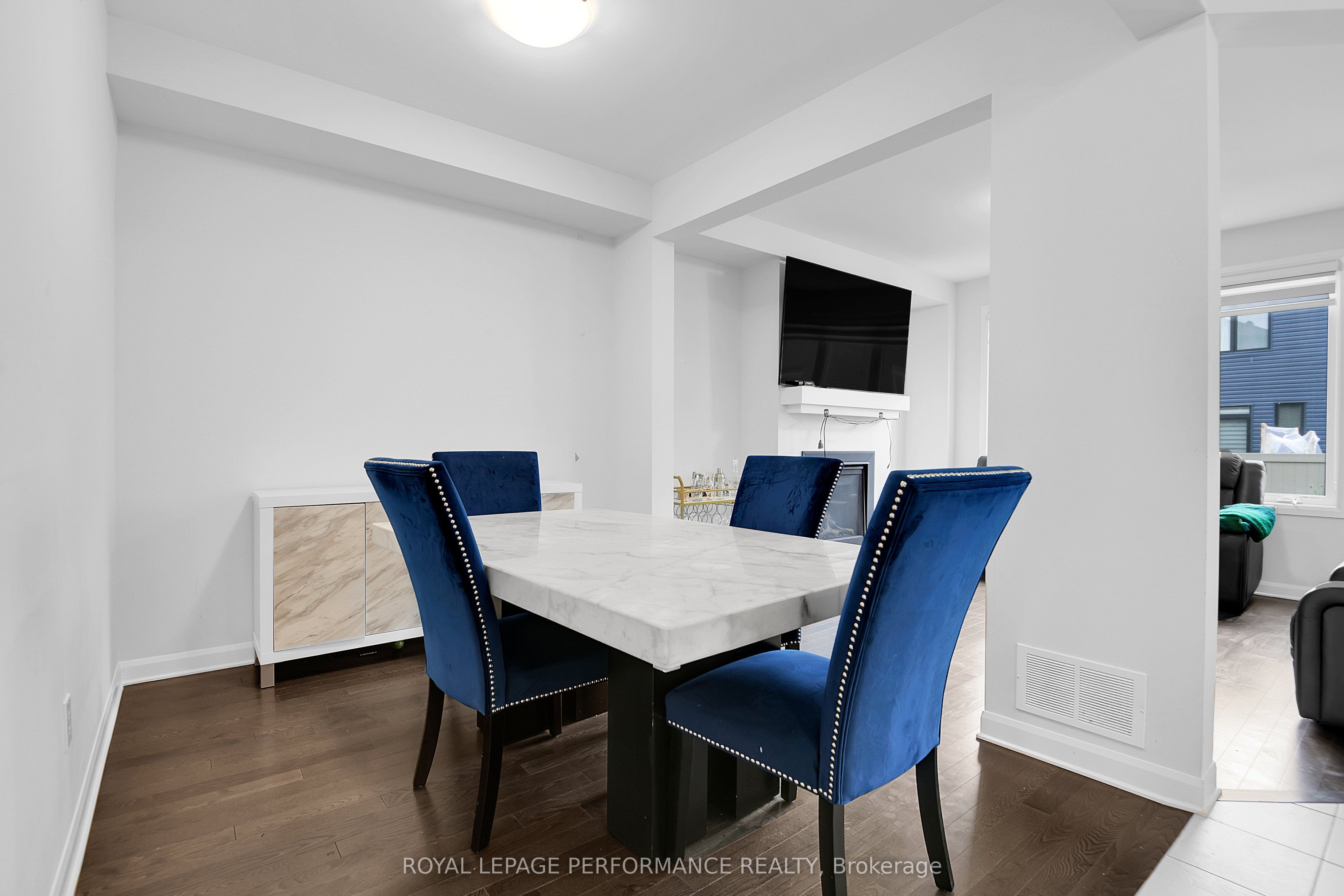 631 Idyllic Terrace Property Photo 7