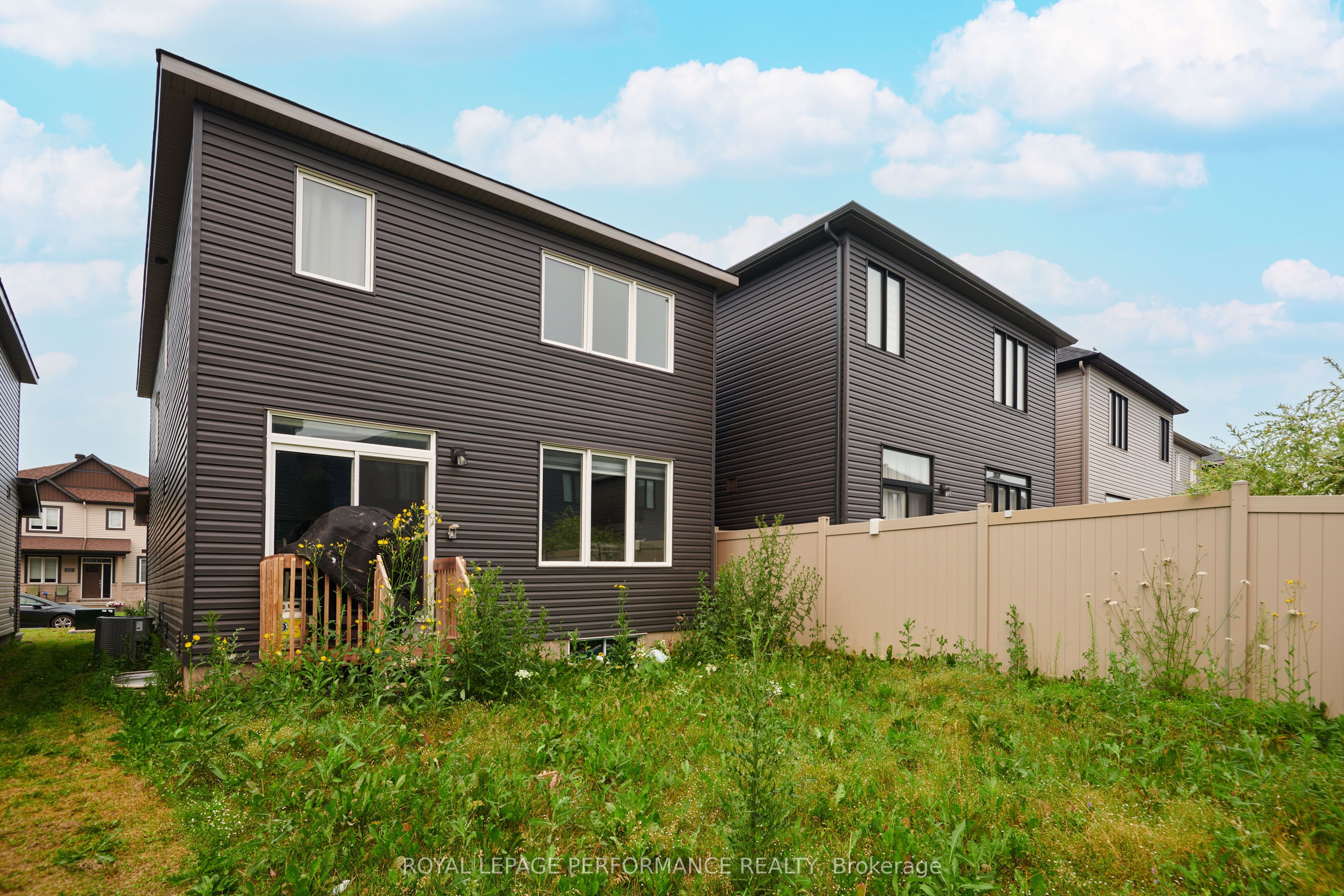 631 Idyllic Terrace Property Photo 21