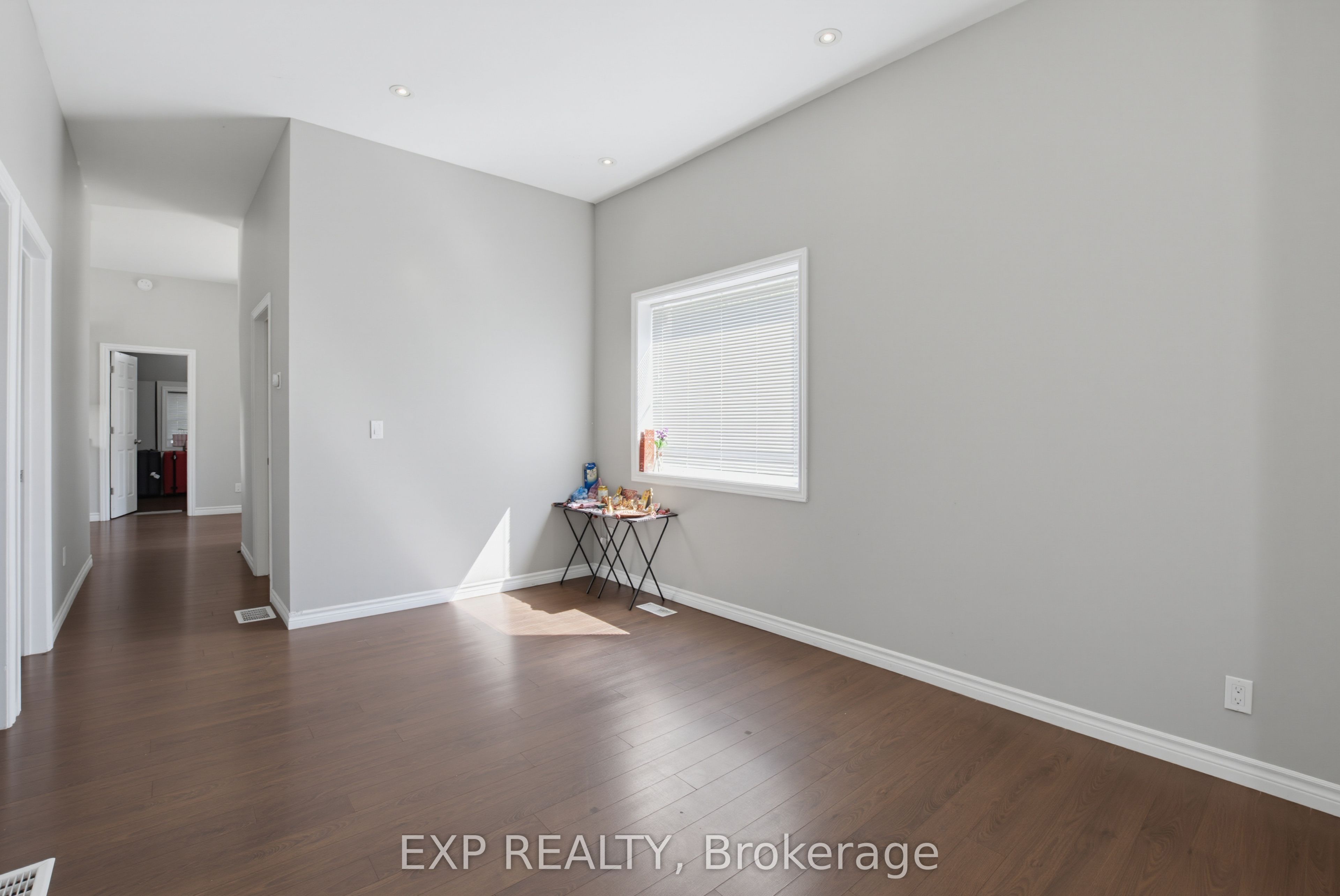 121 Mount Pleasant Avenue Property Photo 8