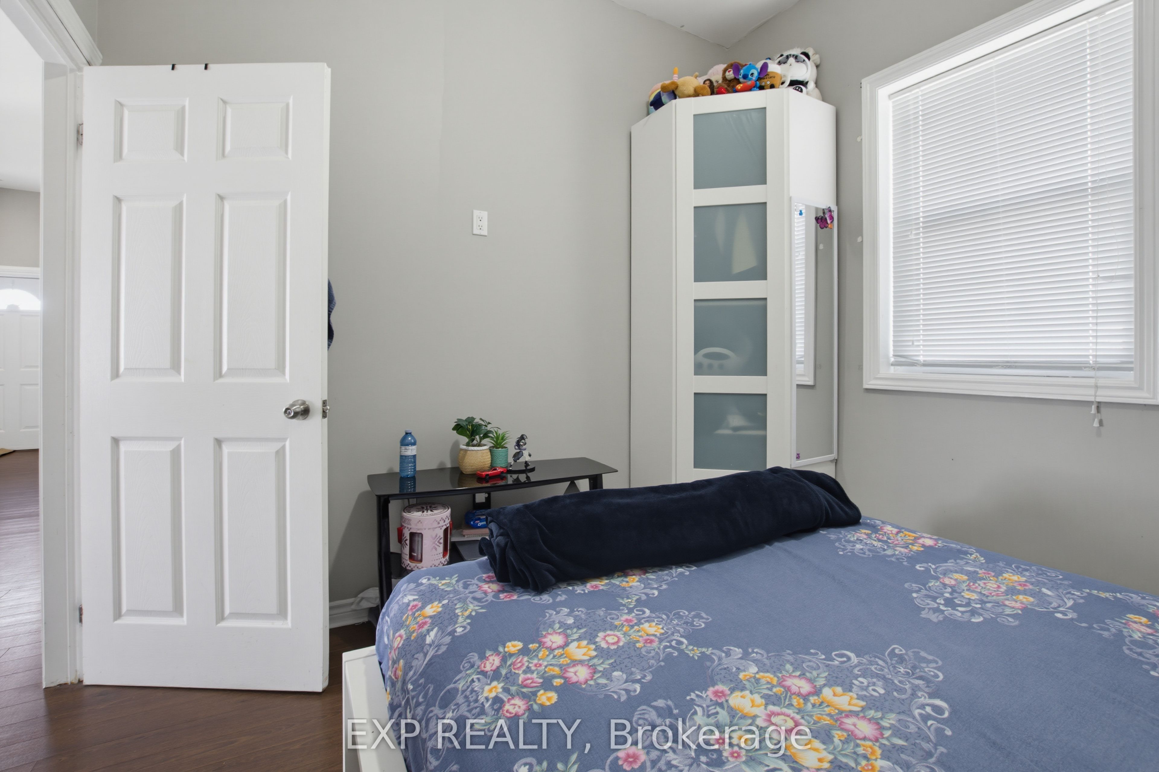 121 Mount Pleasant Avenue Property Photo 15