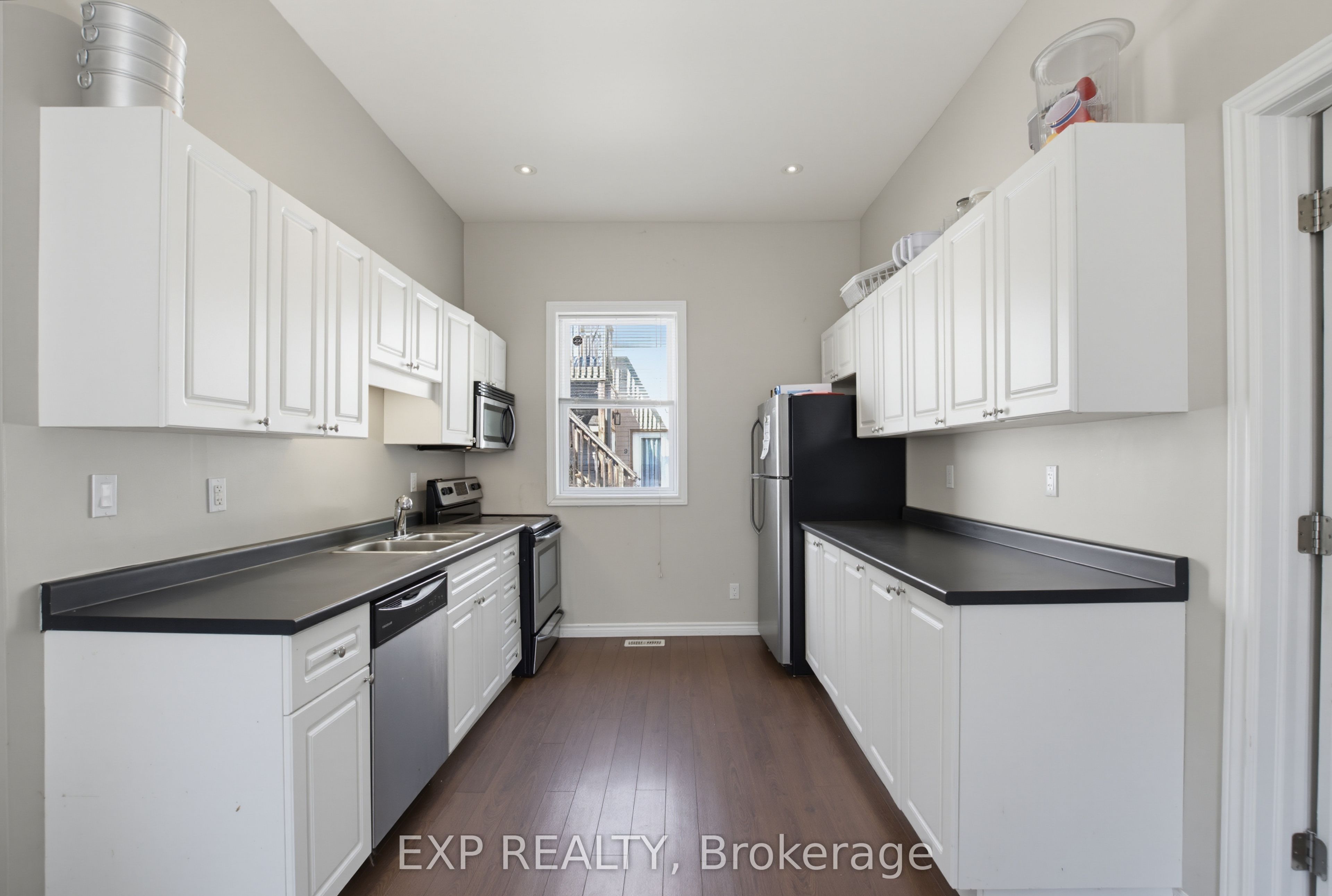 121 Mount Pleasant Avenue Property Photo 16