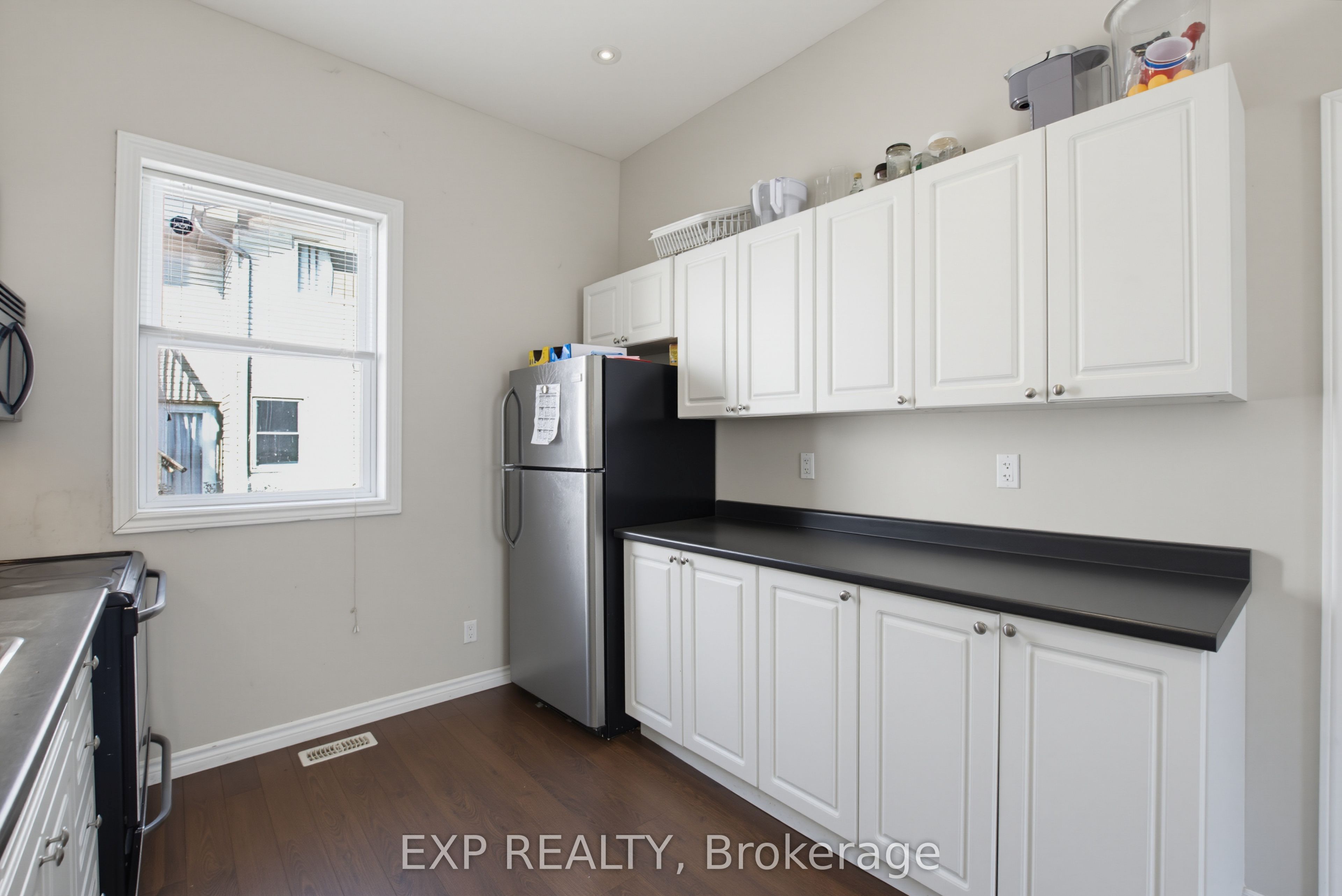 121 Mount Pleasant Avenue Property Photo 20