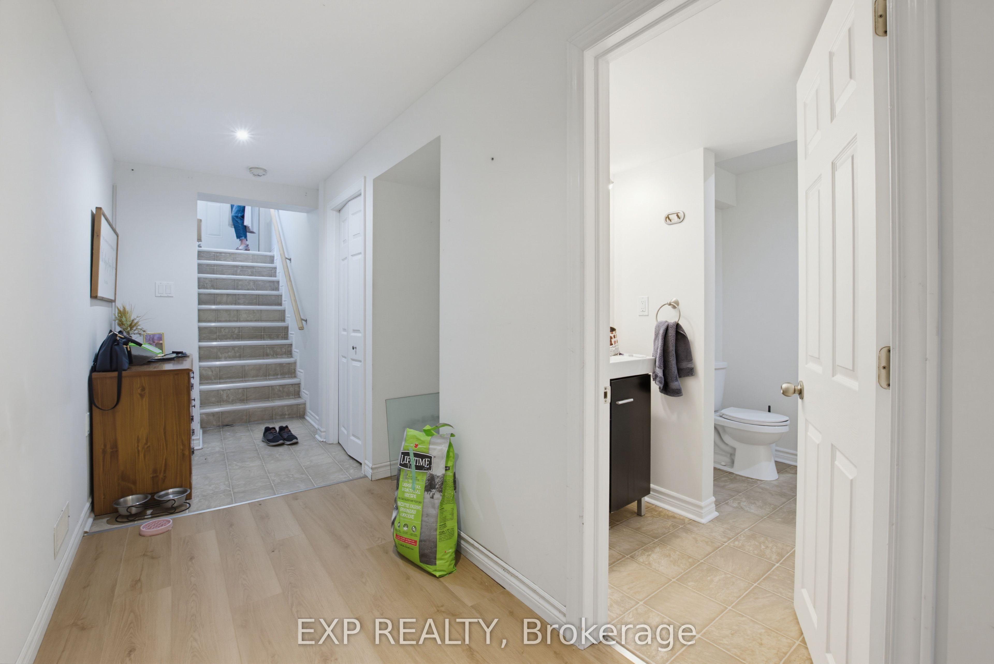 121 Mount Pleasant Avenue Property Photo 23