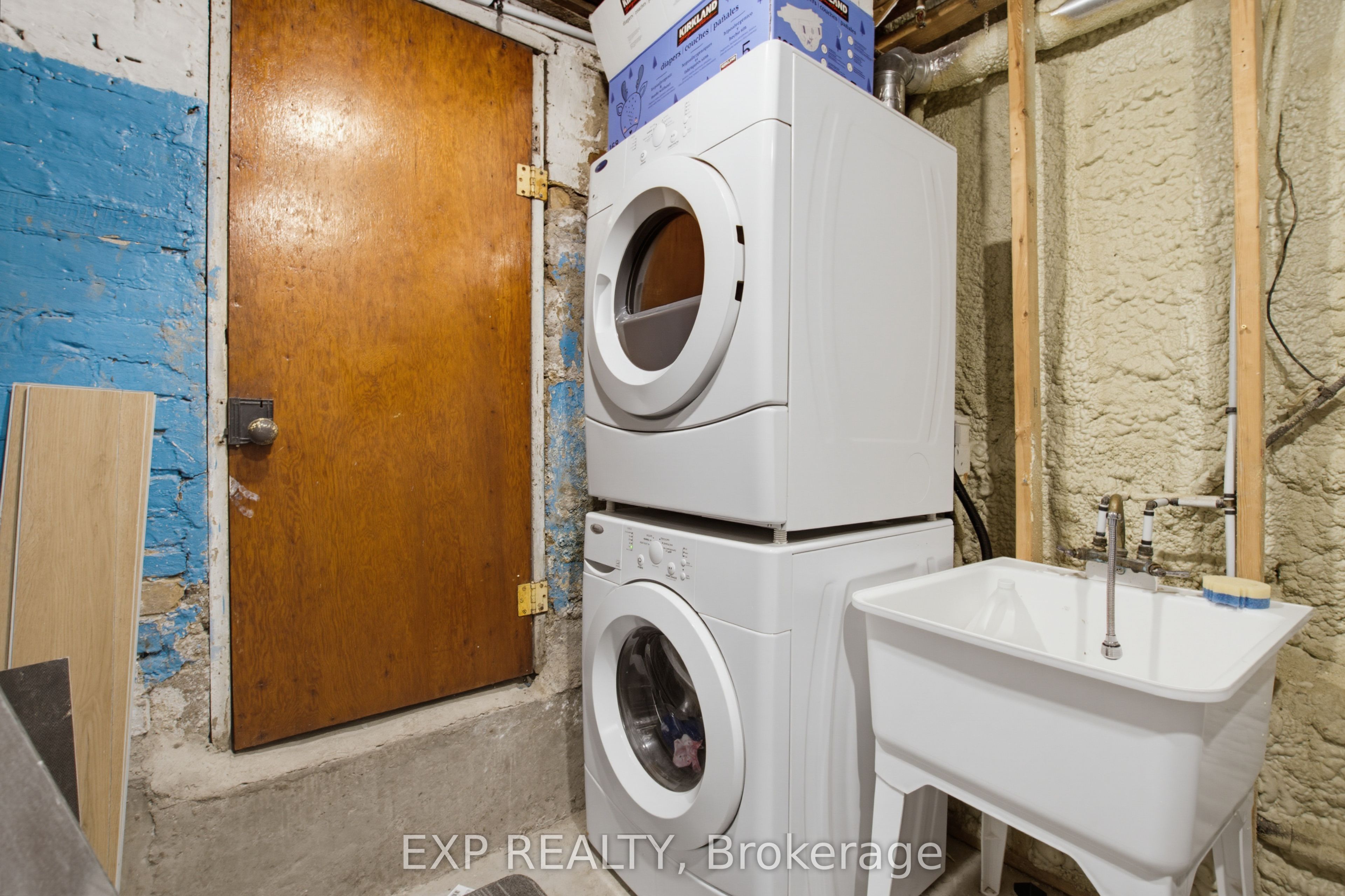 121 Mount Pleasant Avenue Property Photo 37