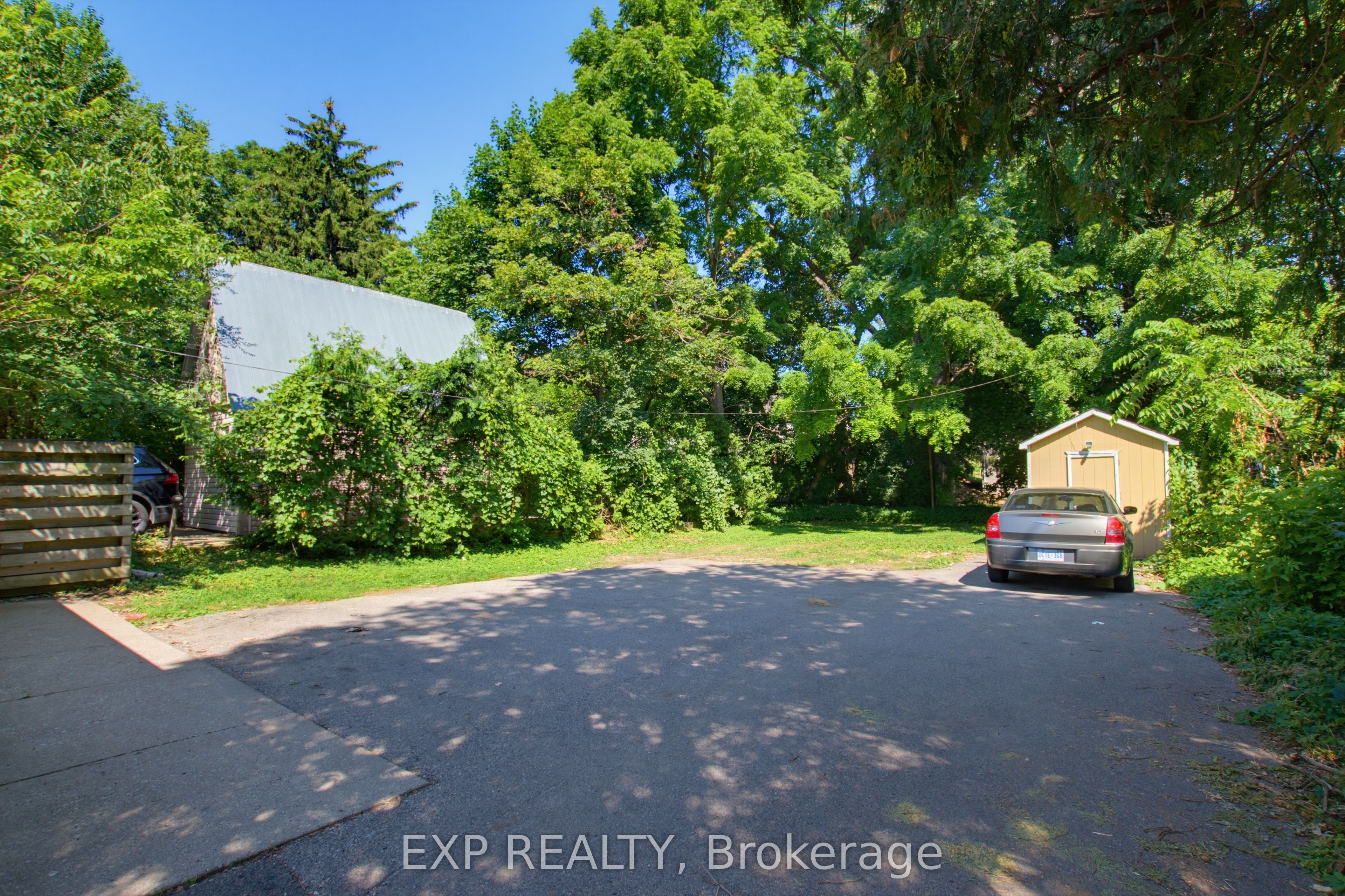 121 Mount Pleasant Avenue Property Photo 38