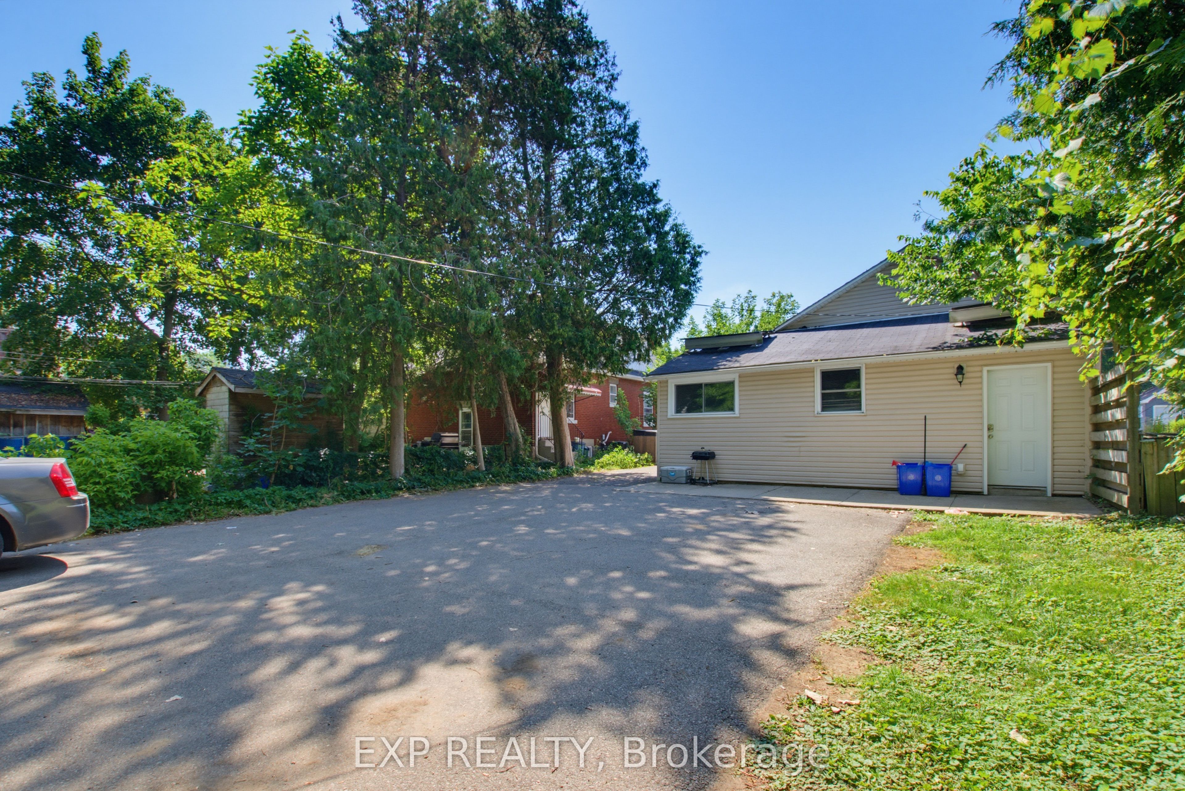 121 Mount Pleasant Avenue Property Photo 39