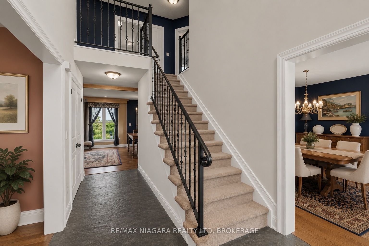 374 Niagara Stone Road Property Photo 7