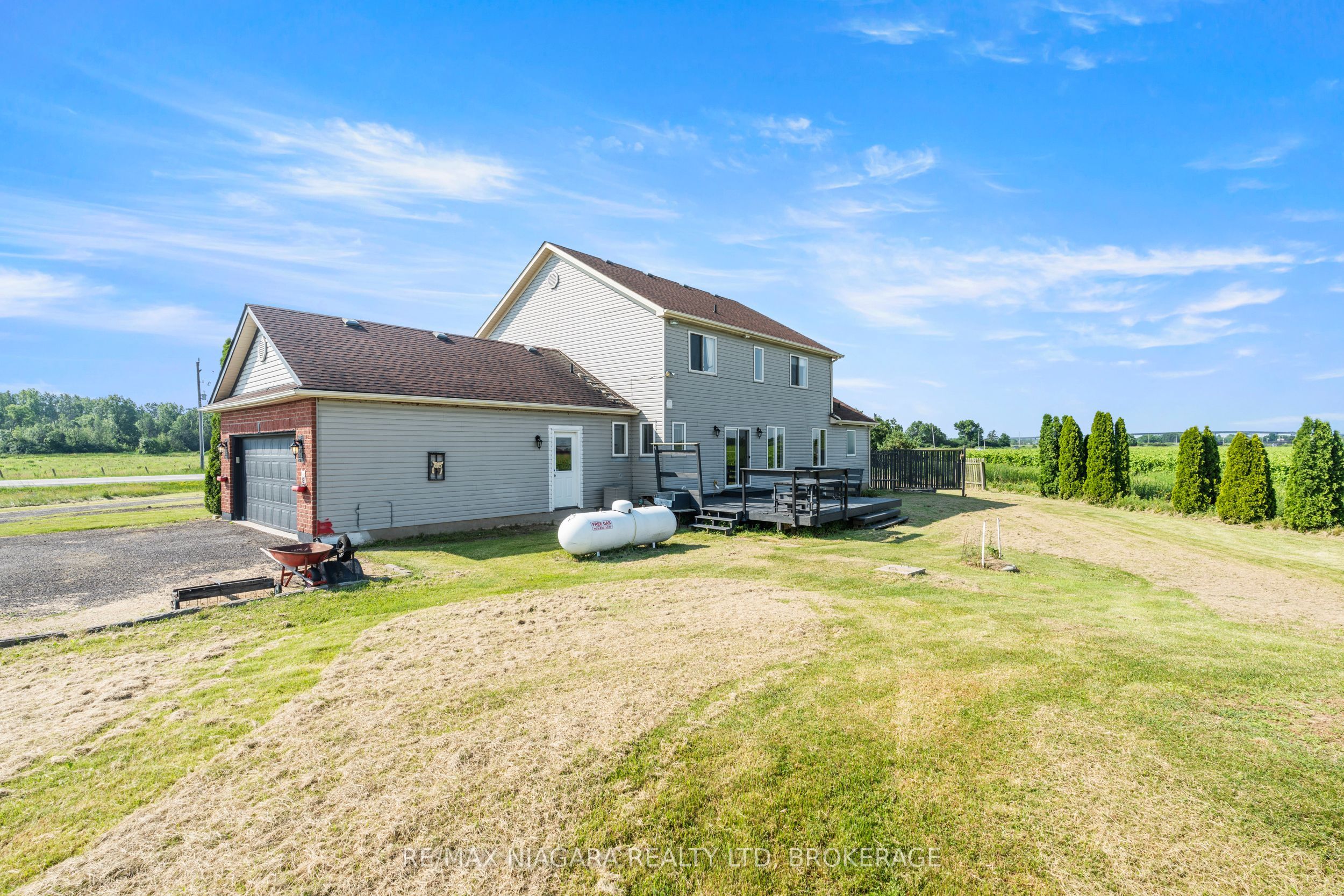 374 Niagara Stone Road Property Photo 32