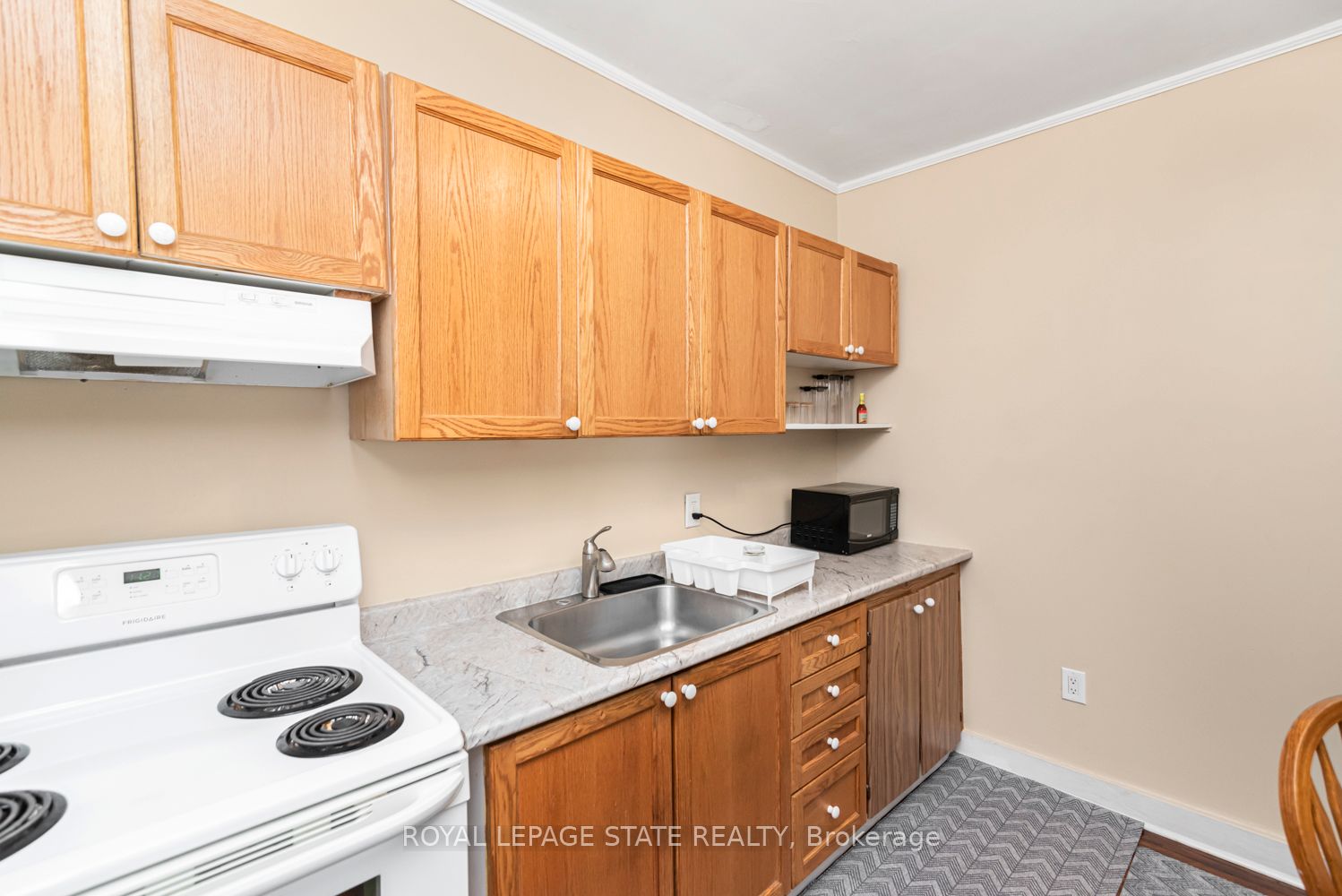 44 Arthur Avenue N Property Photo 10