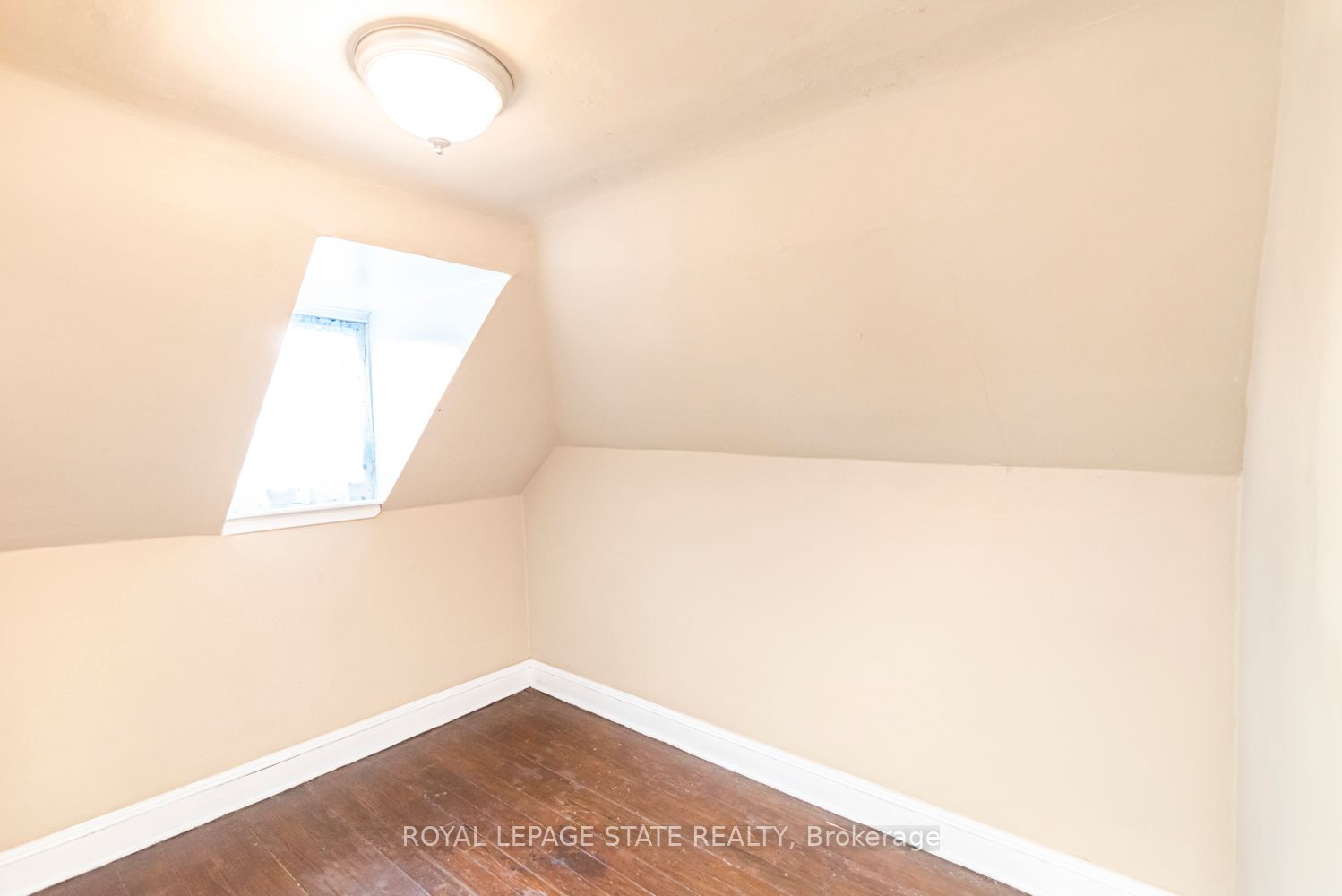 44 Arthur Avenue N Property Photo 26