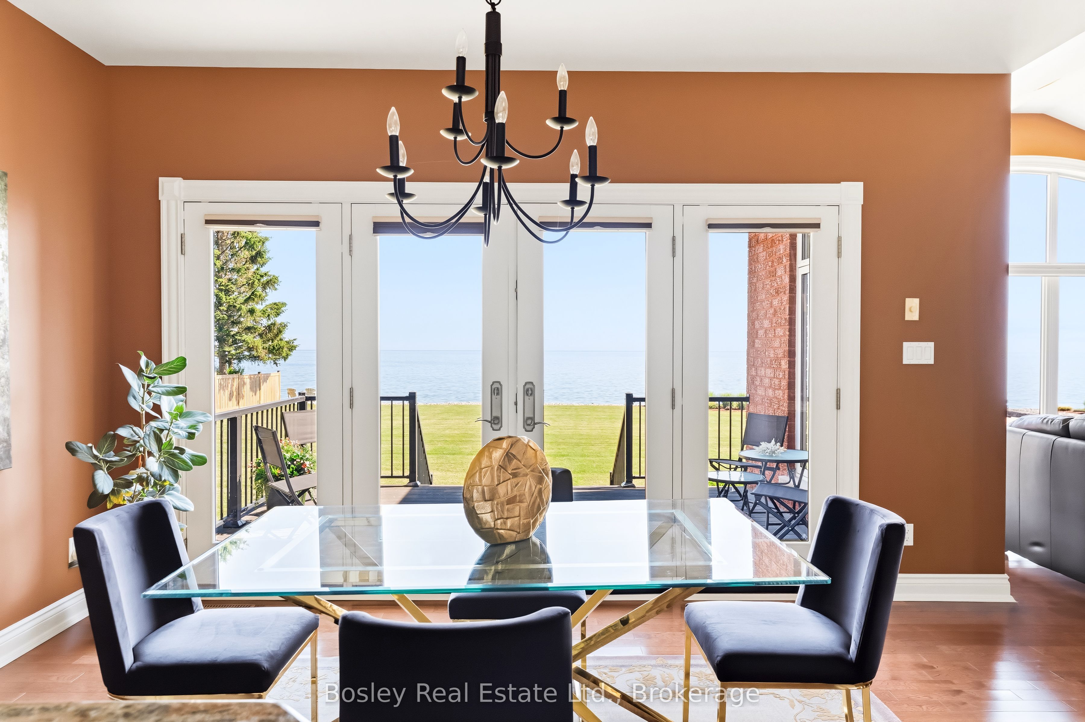 353 Lakeshore Road Property Photo 10