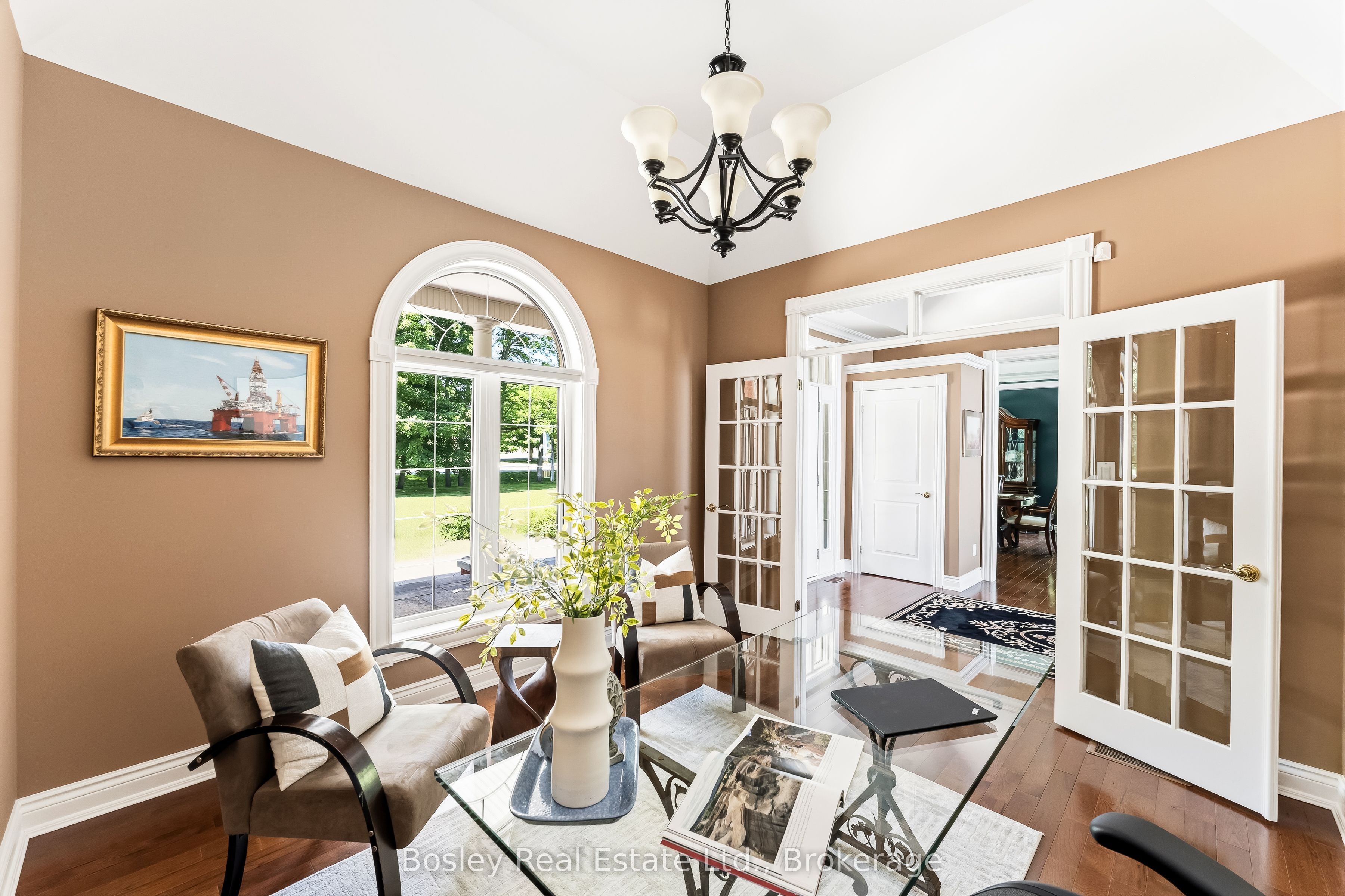 353 Lakeshore Road Property Photo 15