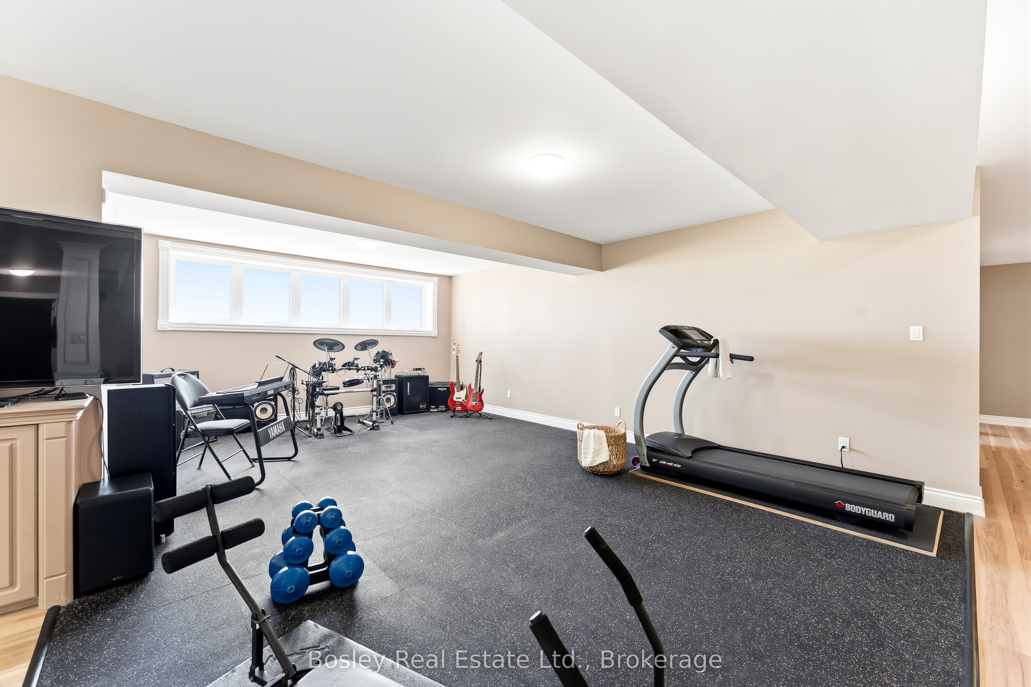 353 Lakeshore Road Property Photo 28