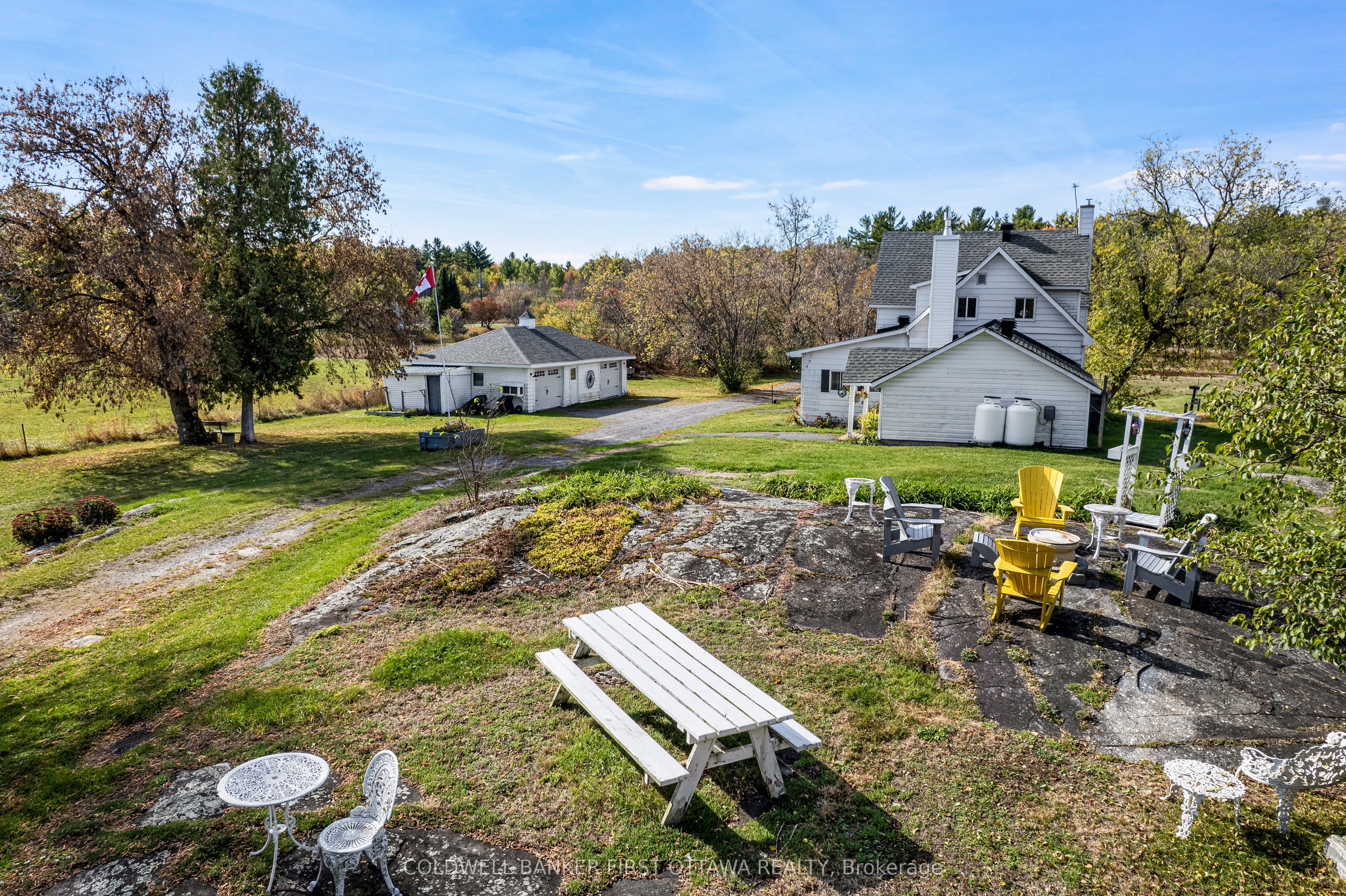 3968 Diamondview Road Property Photo 4