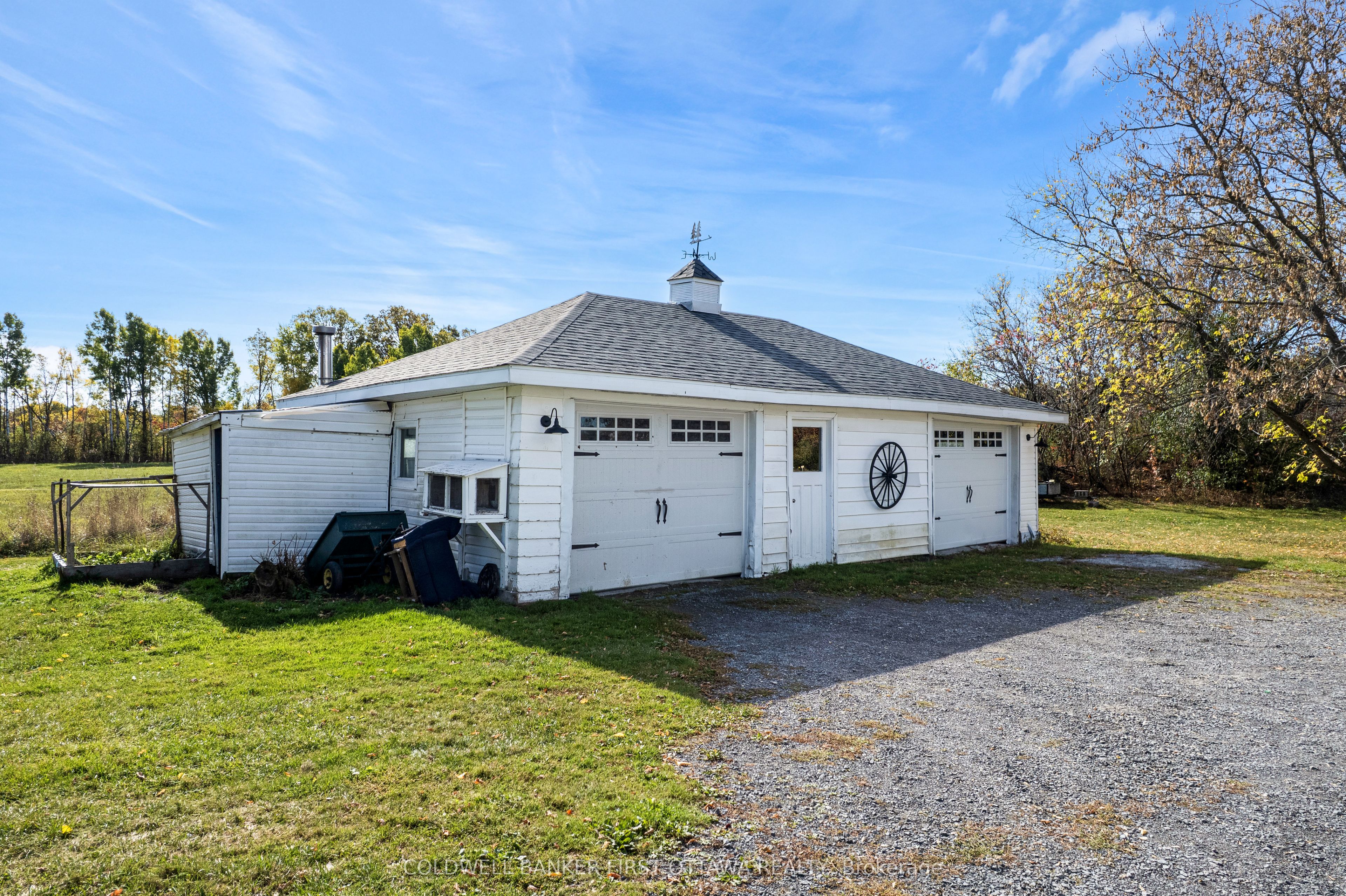 3968 Diamondview Road Property Photo 5