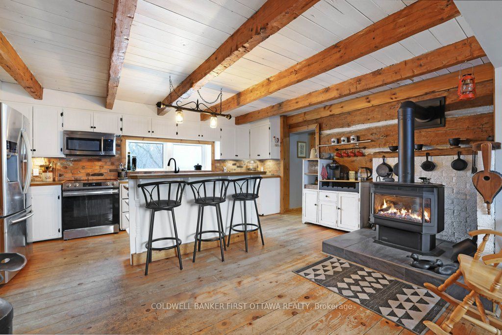 3968 Diamondview Road Property Photo 18