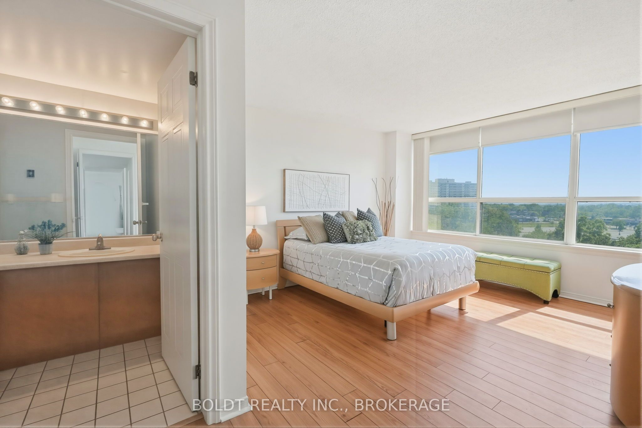 3 Towering Heights Boulevard 702 Property Photo 25