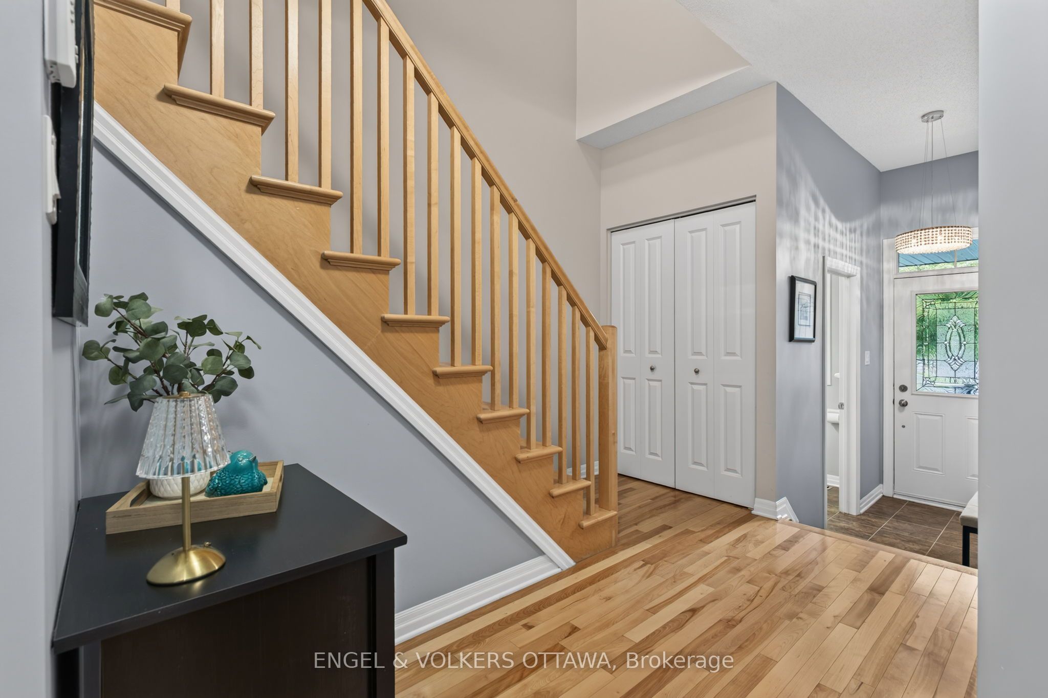 512 Knotridge Street Property Photo 19