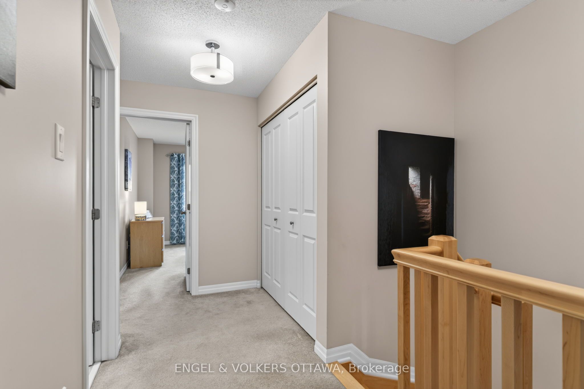 512 Knotridge Street Property Photo 20
