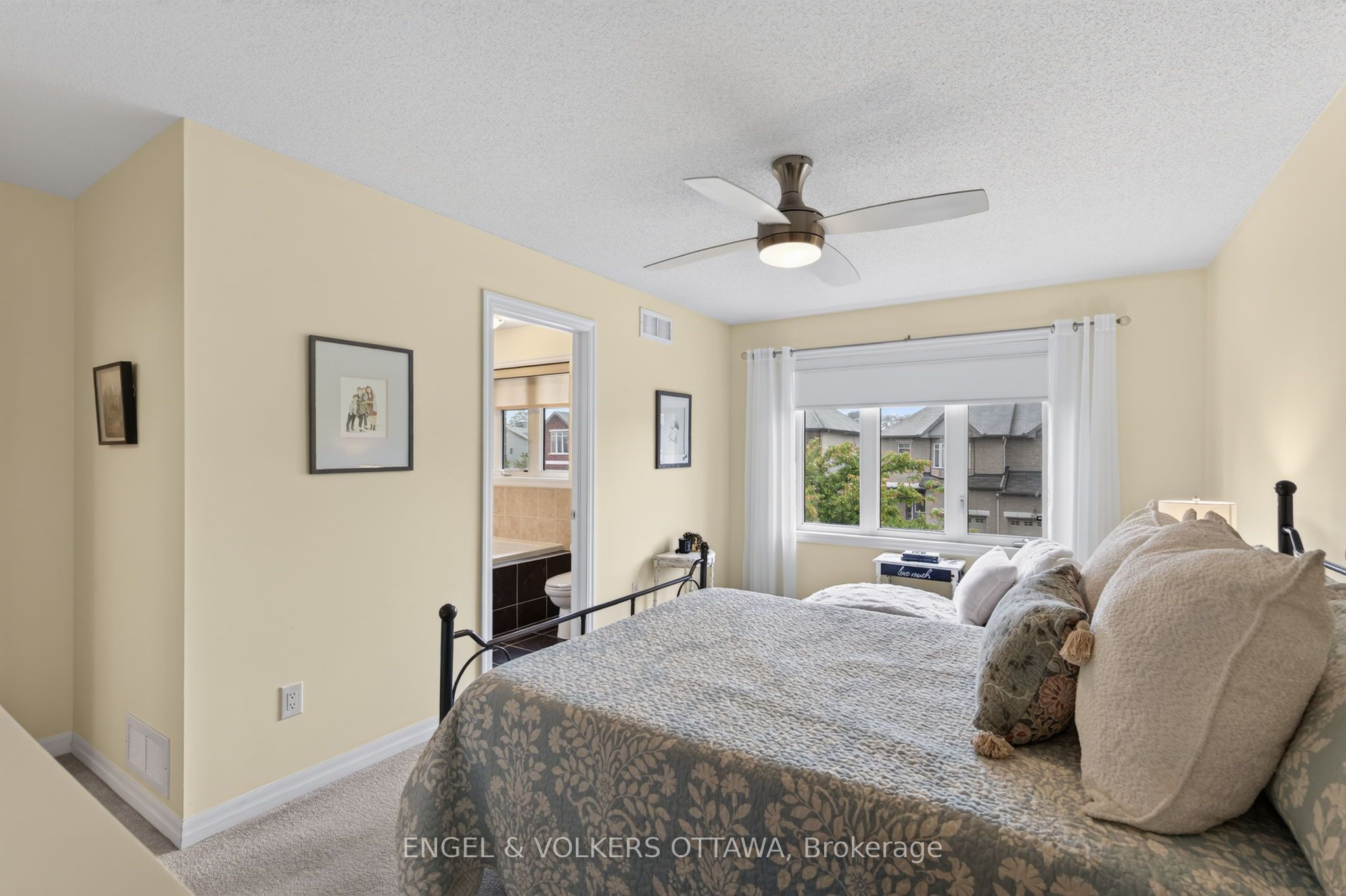 512 Knotridge Street Property Photo 23