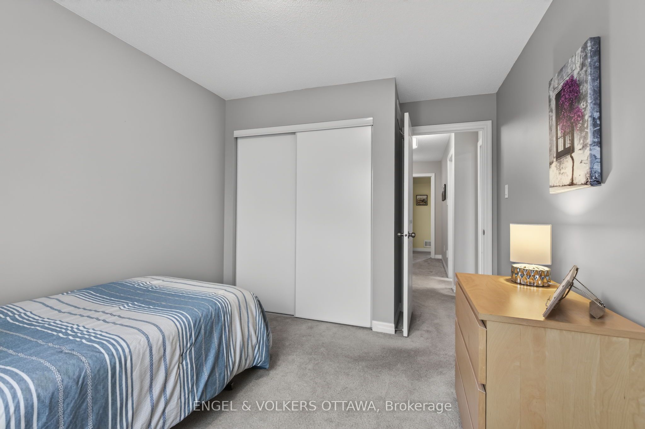 512 Knotridge Street Property Photo 31