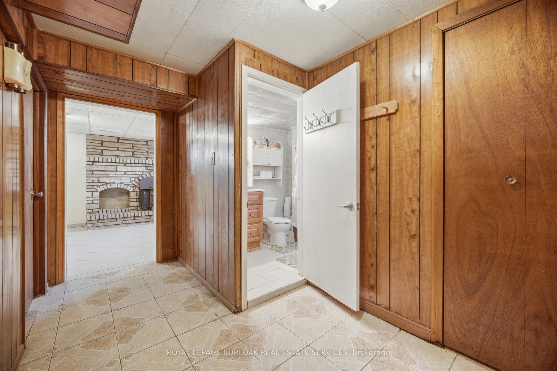 31 Summercrest Drive Property Photo 38