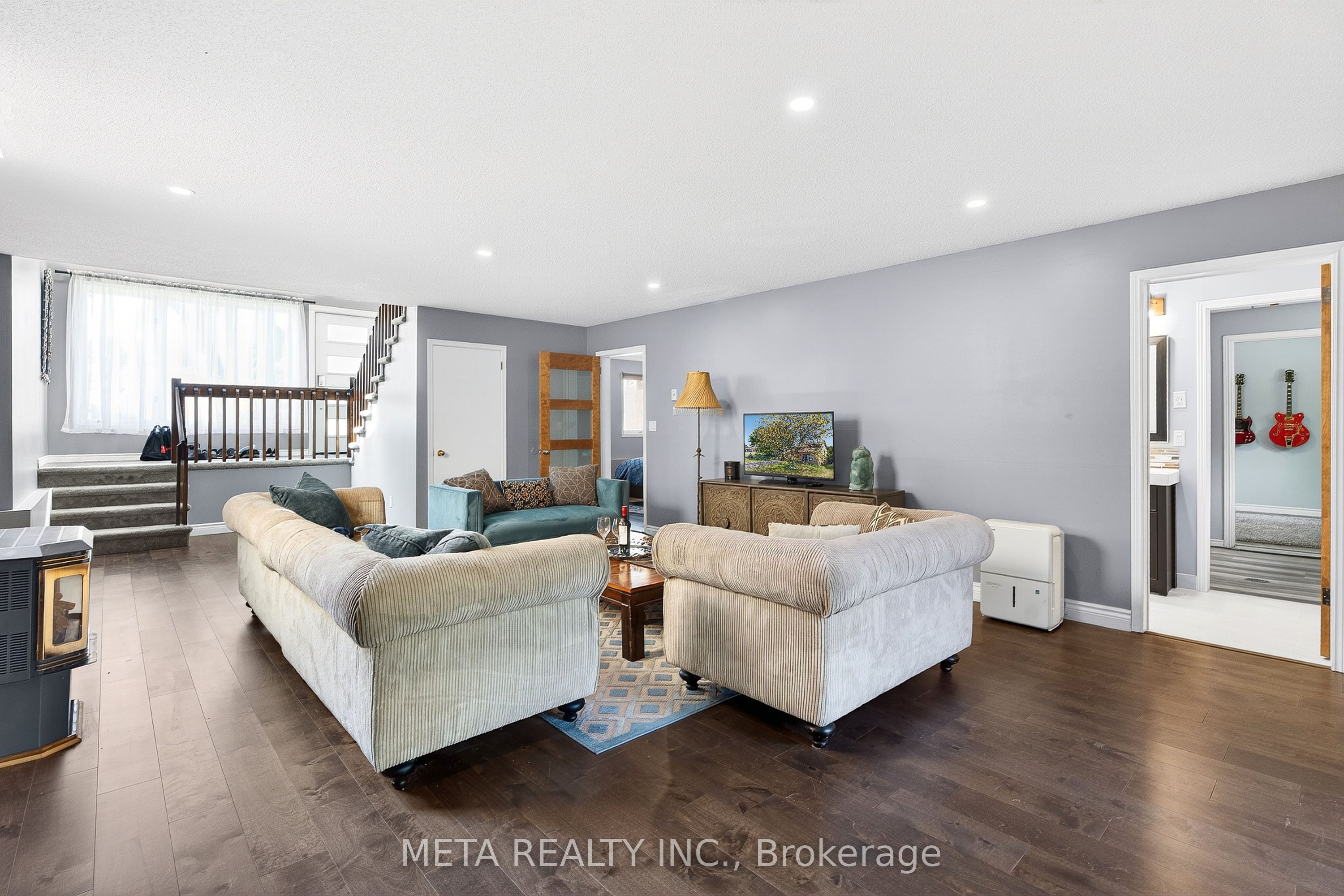 865 27th Street Property Photo 8