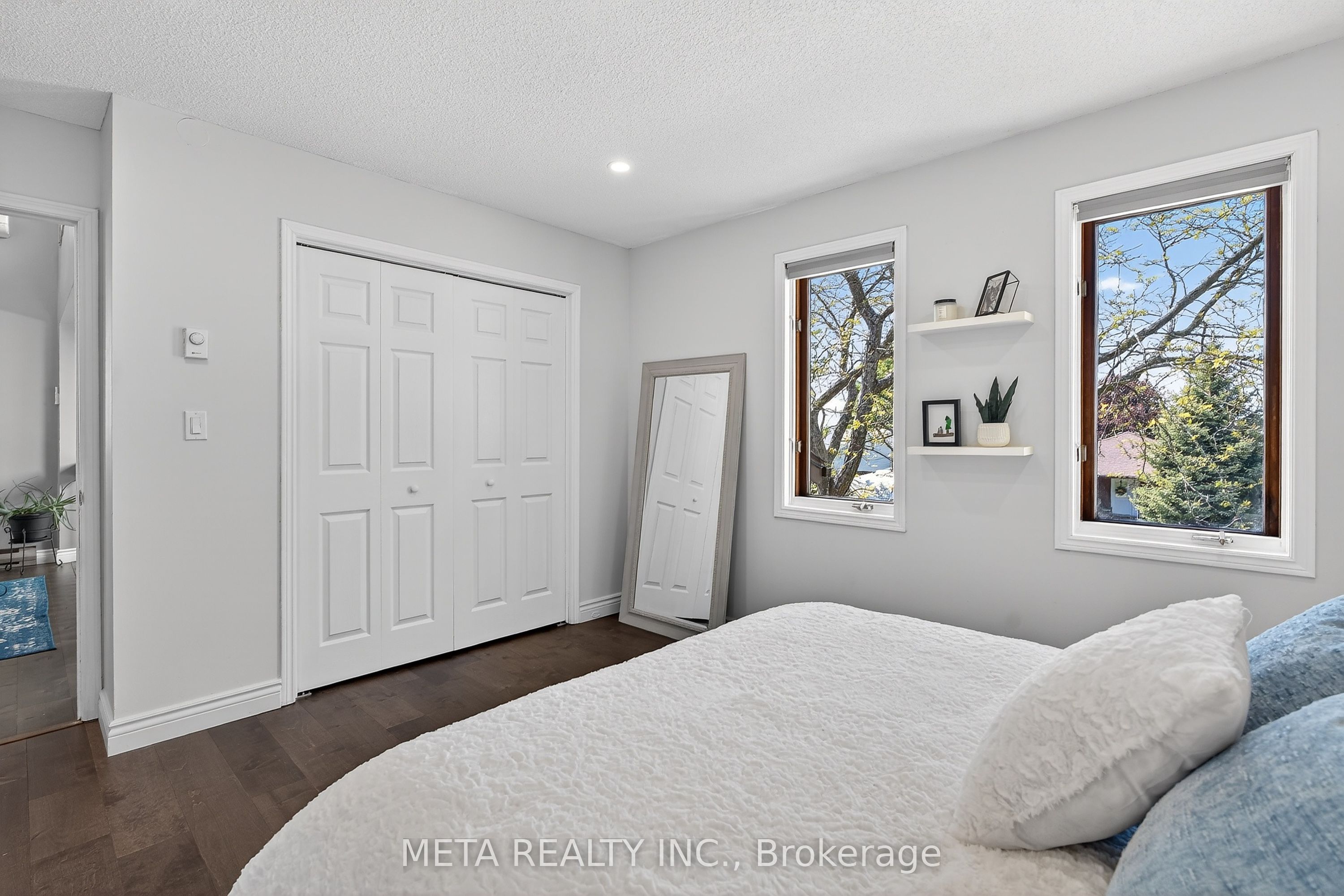 865 27th Street Property Photo 17