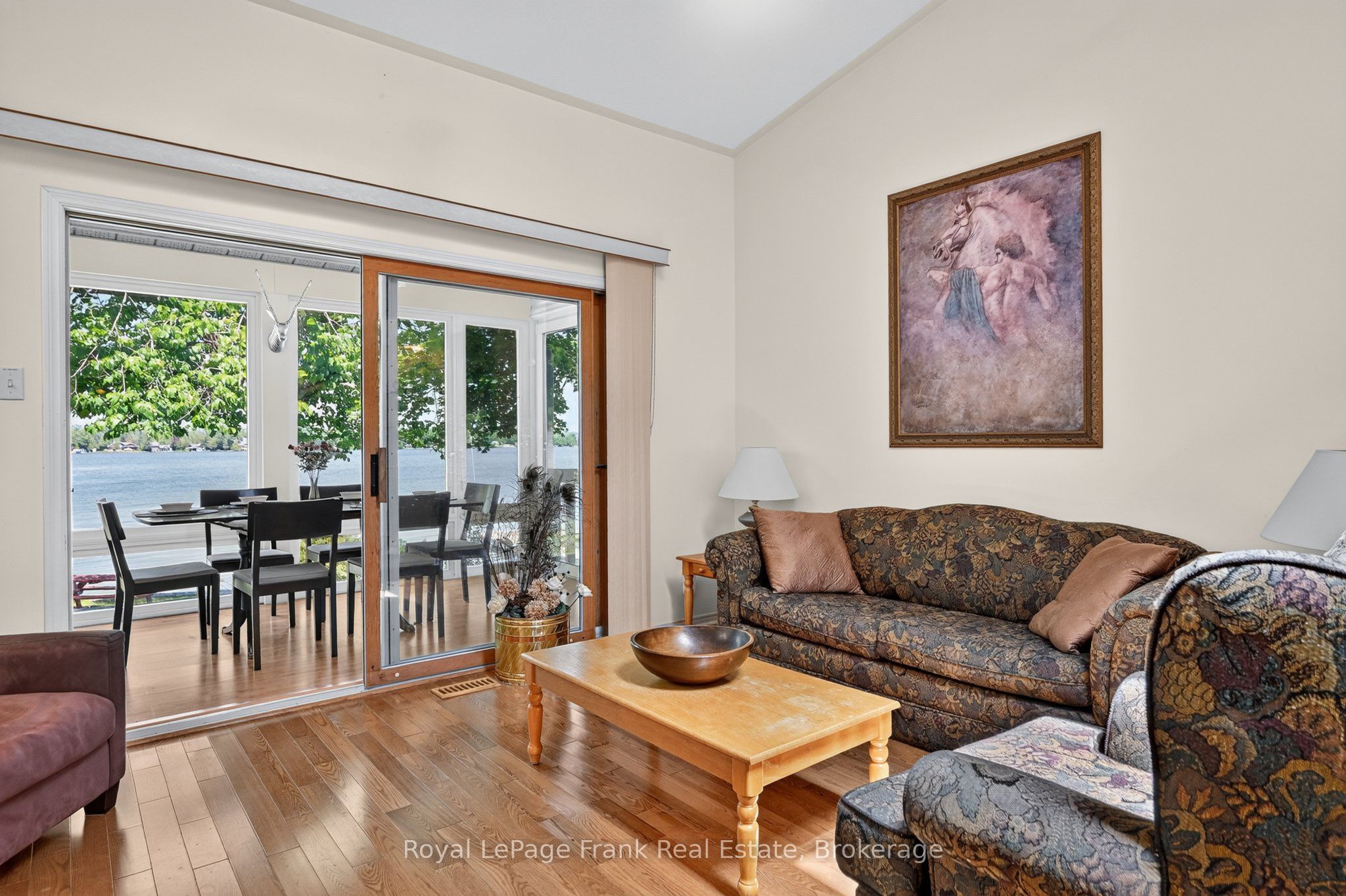 2 Ideal Point Road S Property Photo 10