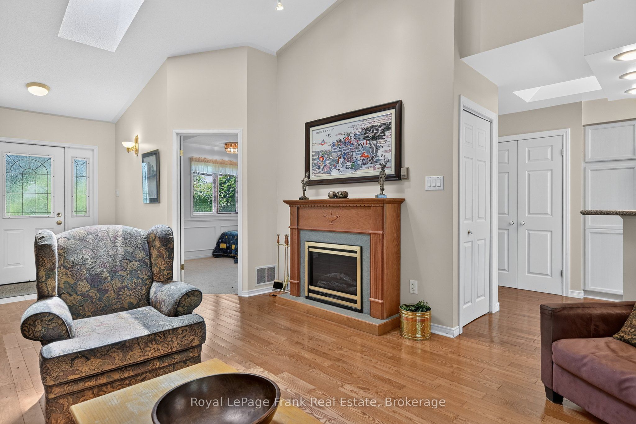 2 Ideal Point Road S Property Photo 12