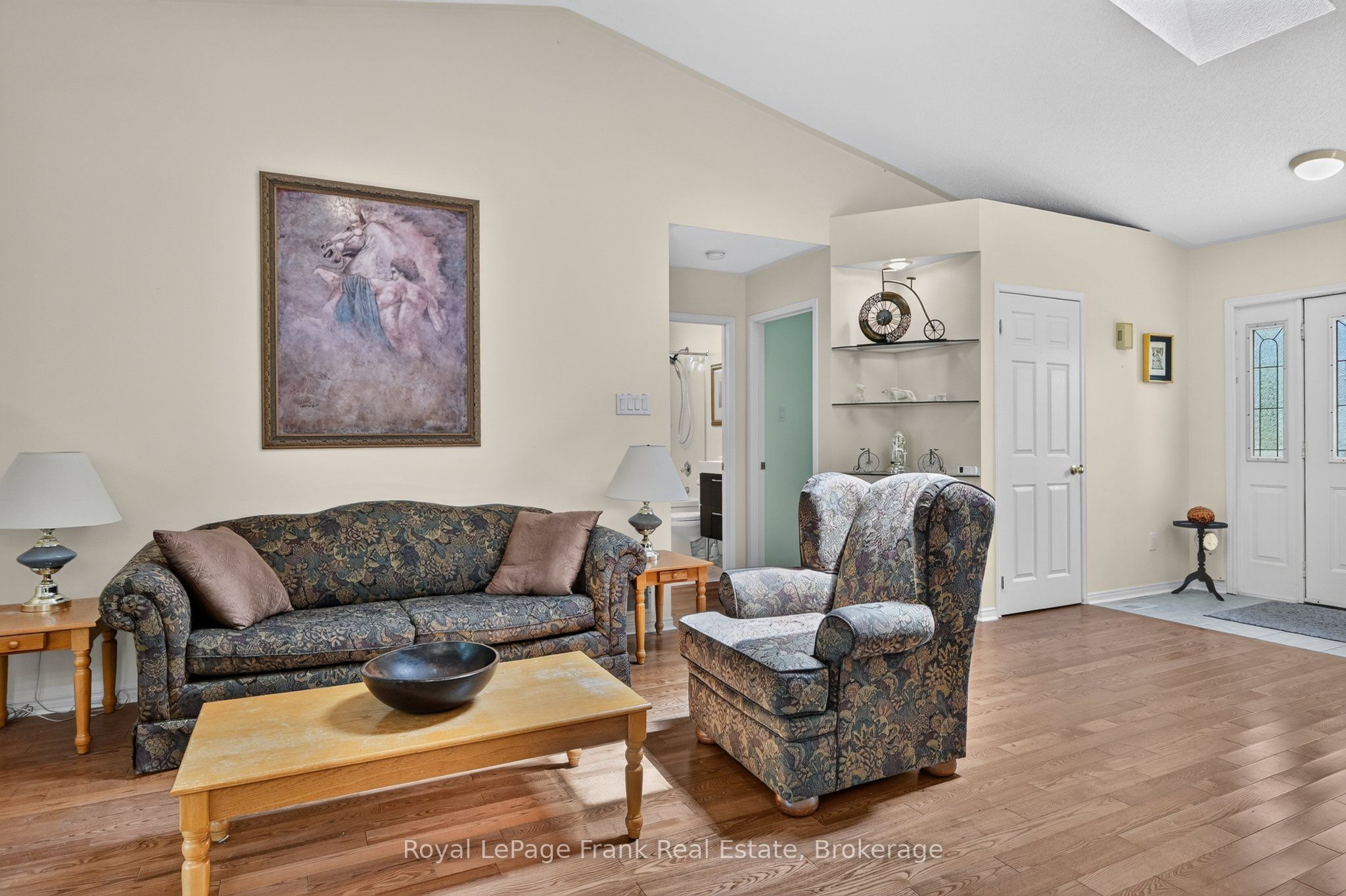 2 Ideal Point Road S Property Photo 13