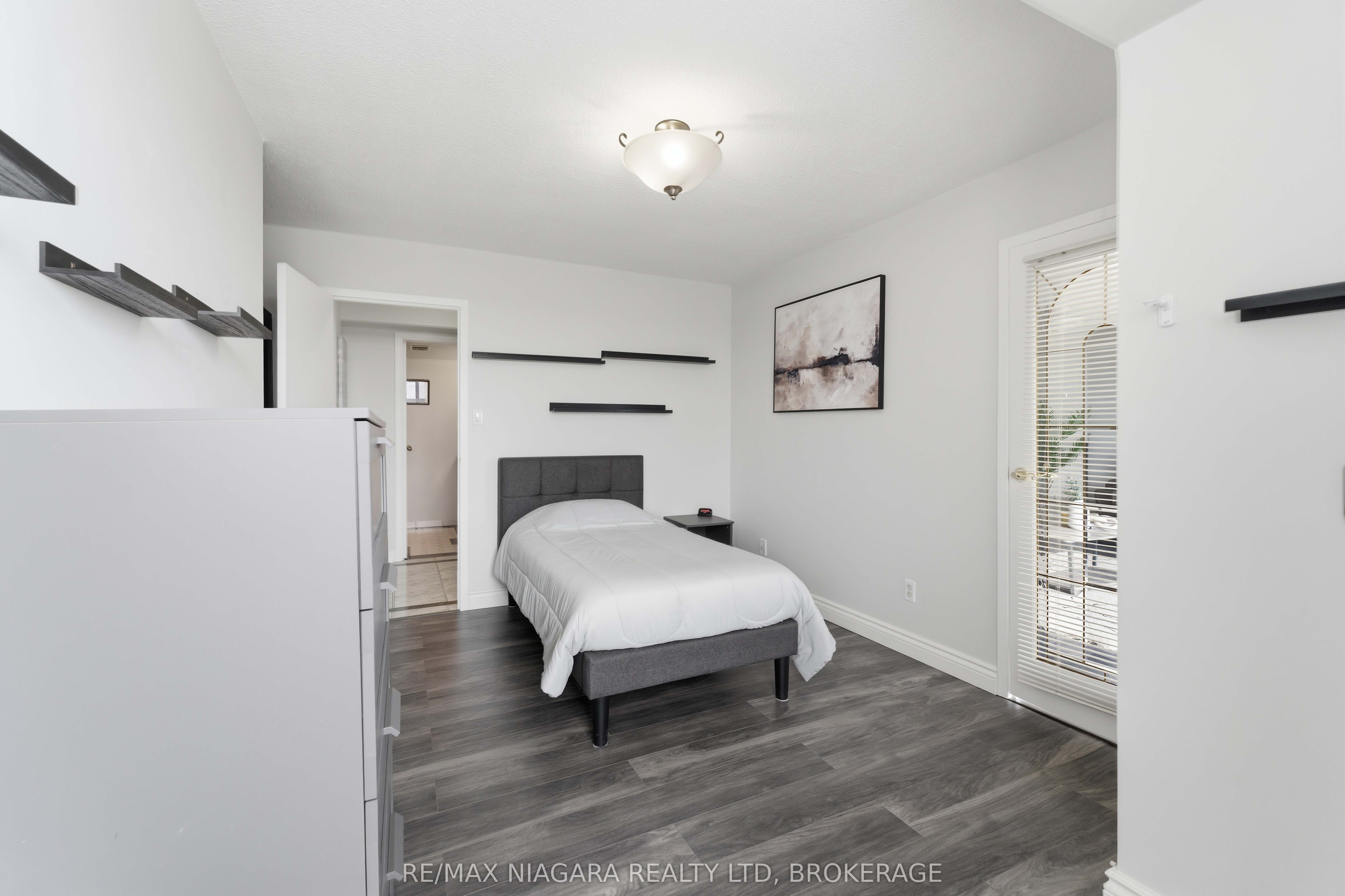 7 Gale Crescent 1207 Property Photo 12