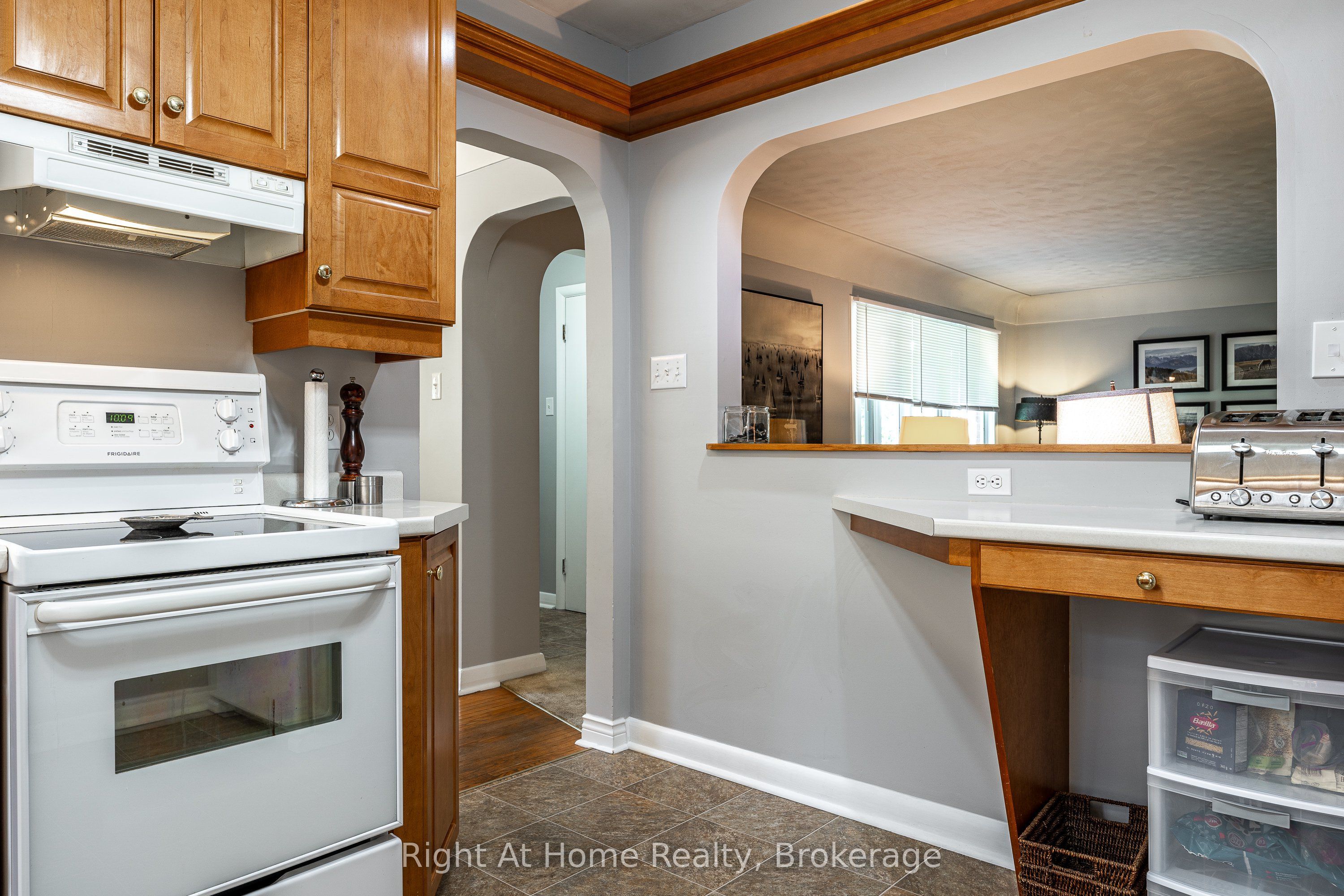 202 Easson Street Property Photo 22