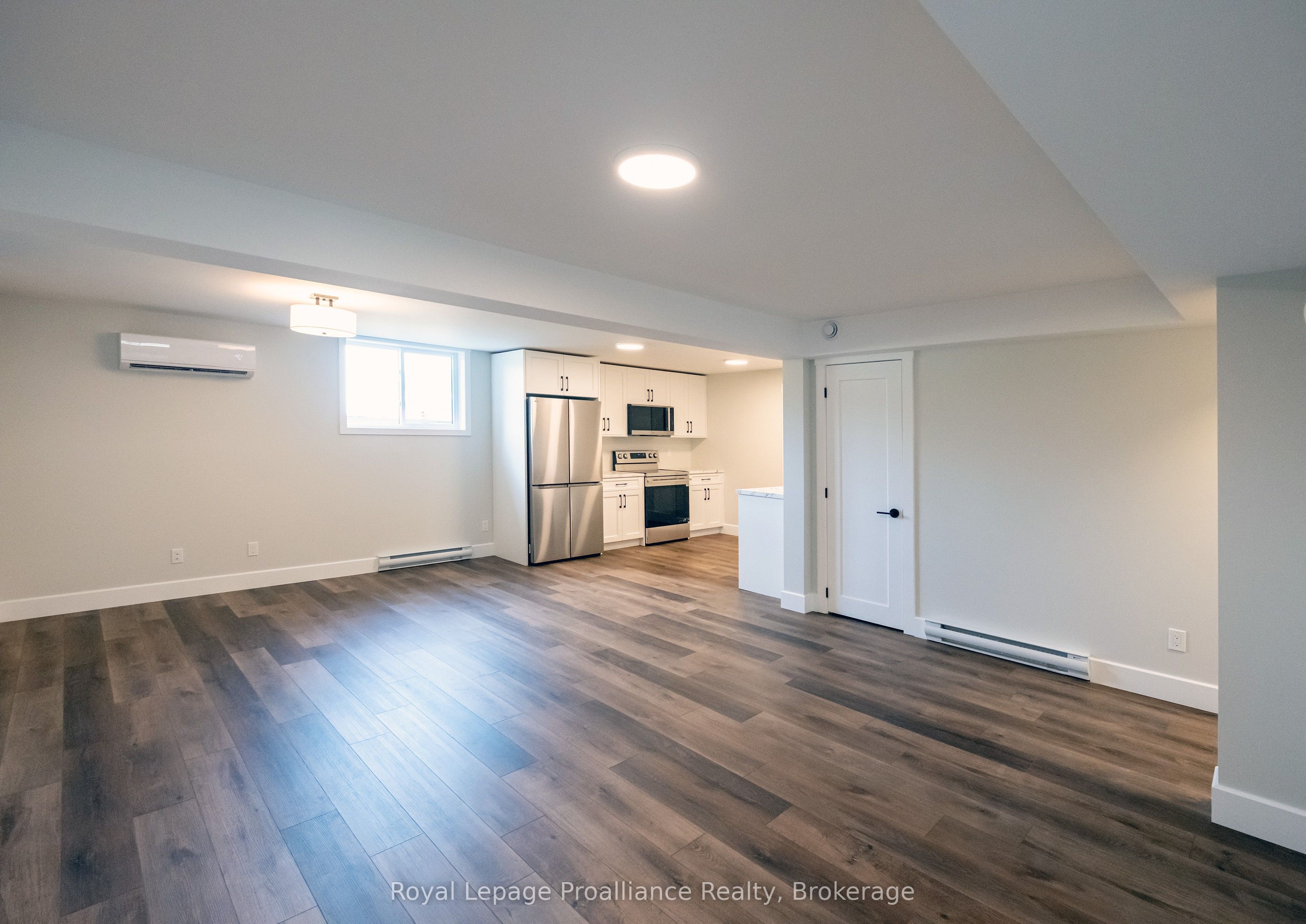 166 Sienna Avenue B Property Photo 7