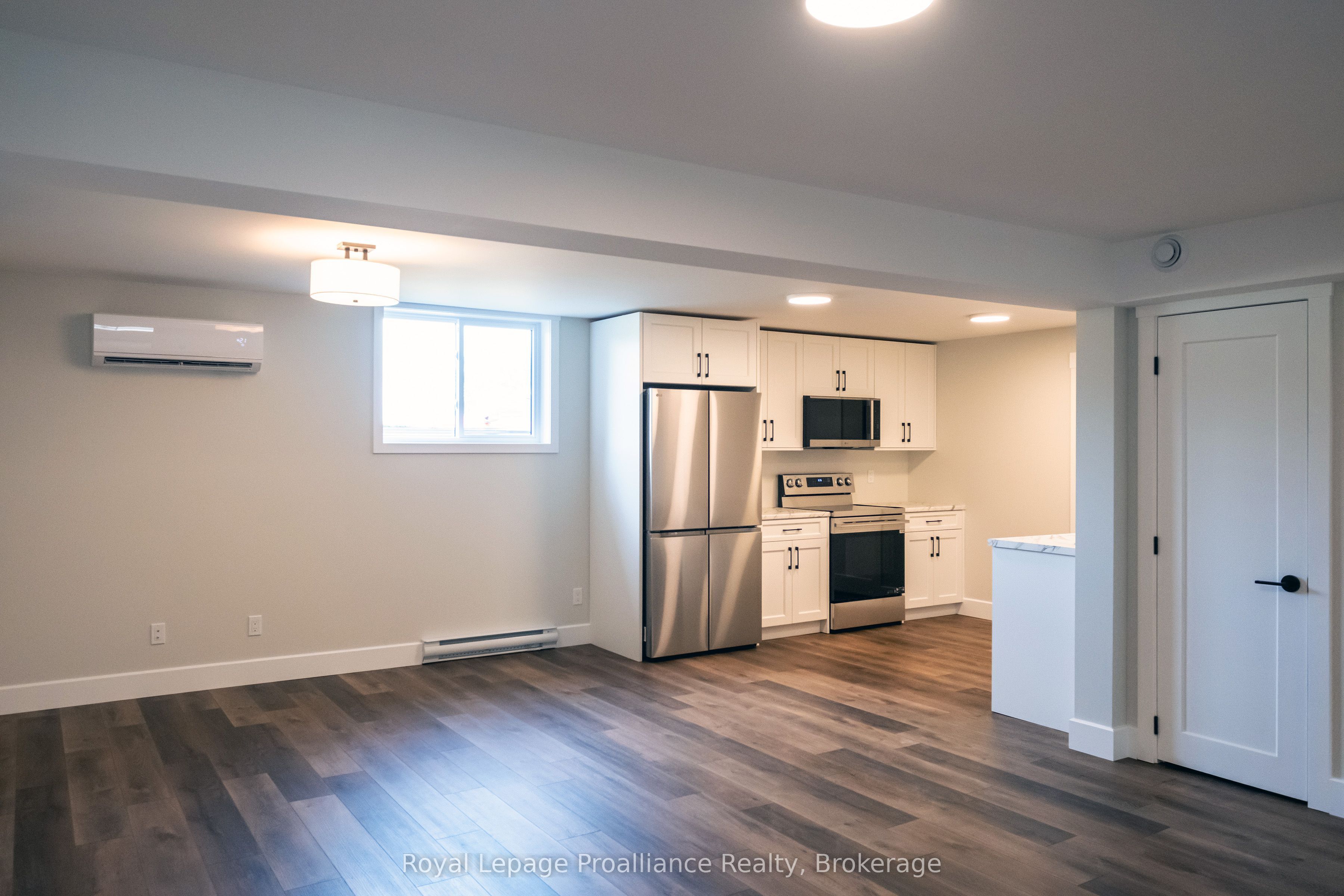 166 Sienna Avenue B Property Photo 8