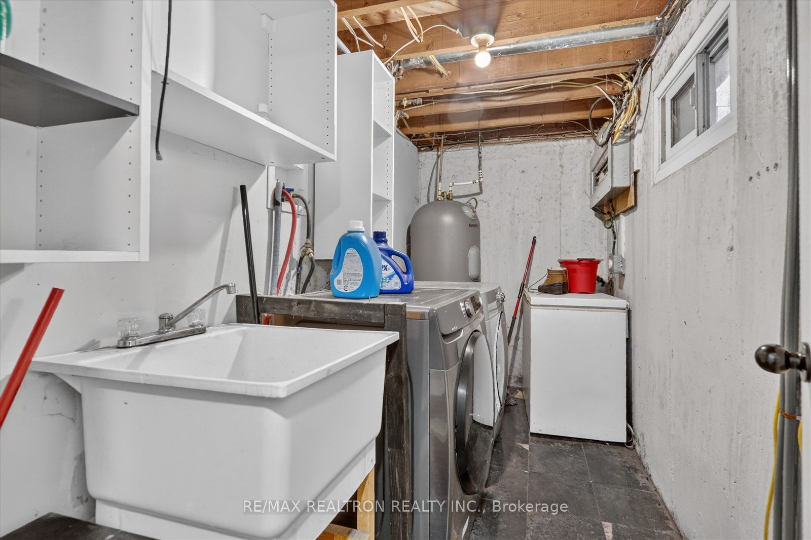 618 Upper Ottawa Street Property Photo 18