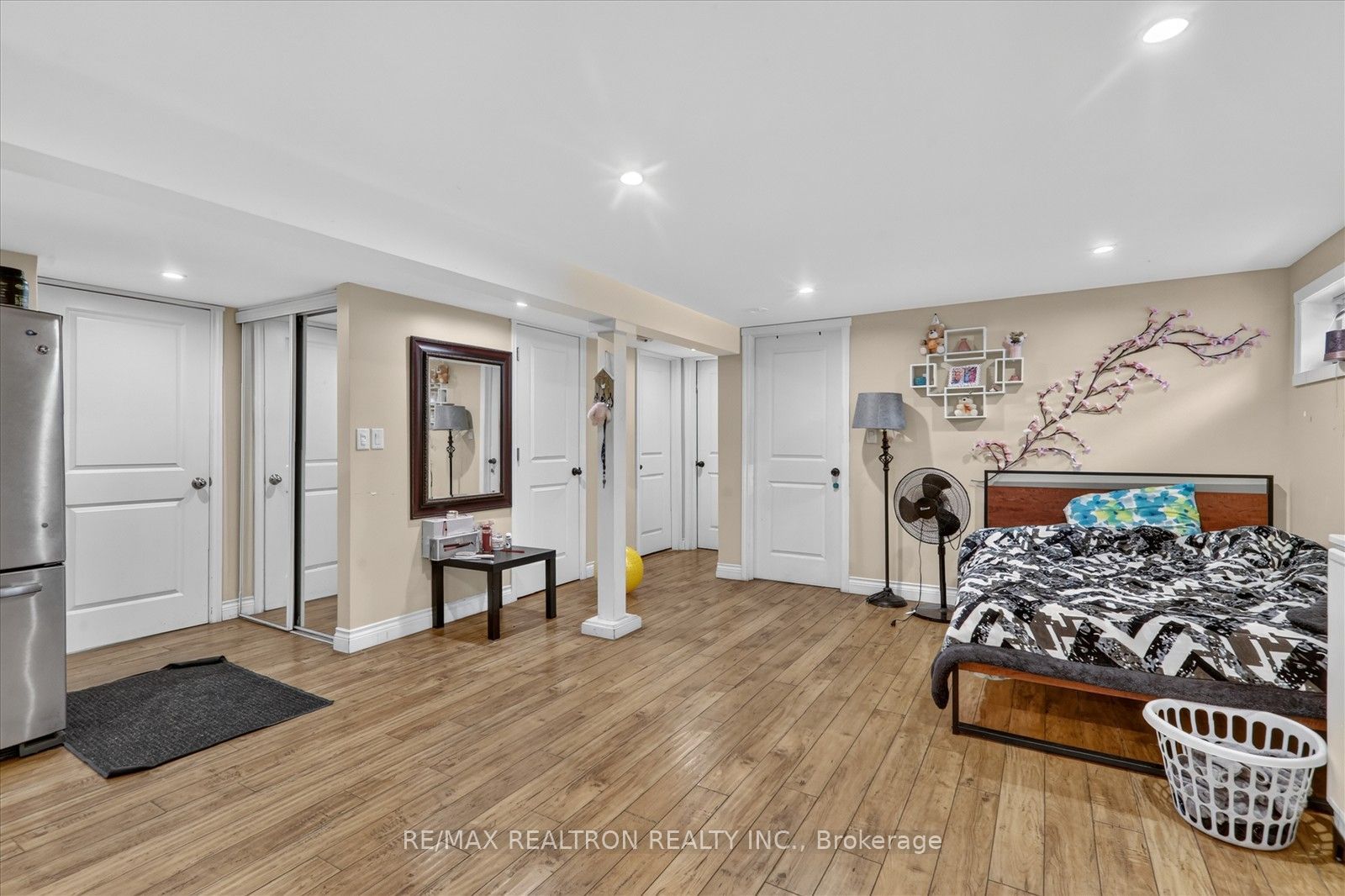 618 Upper Ottawa Street Property Photo 22
