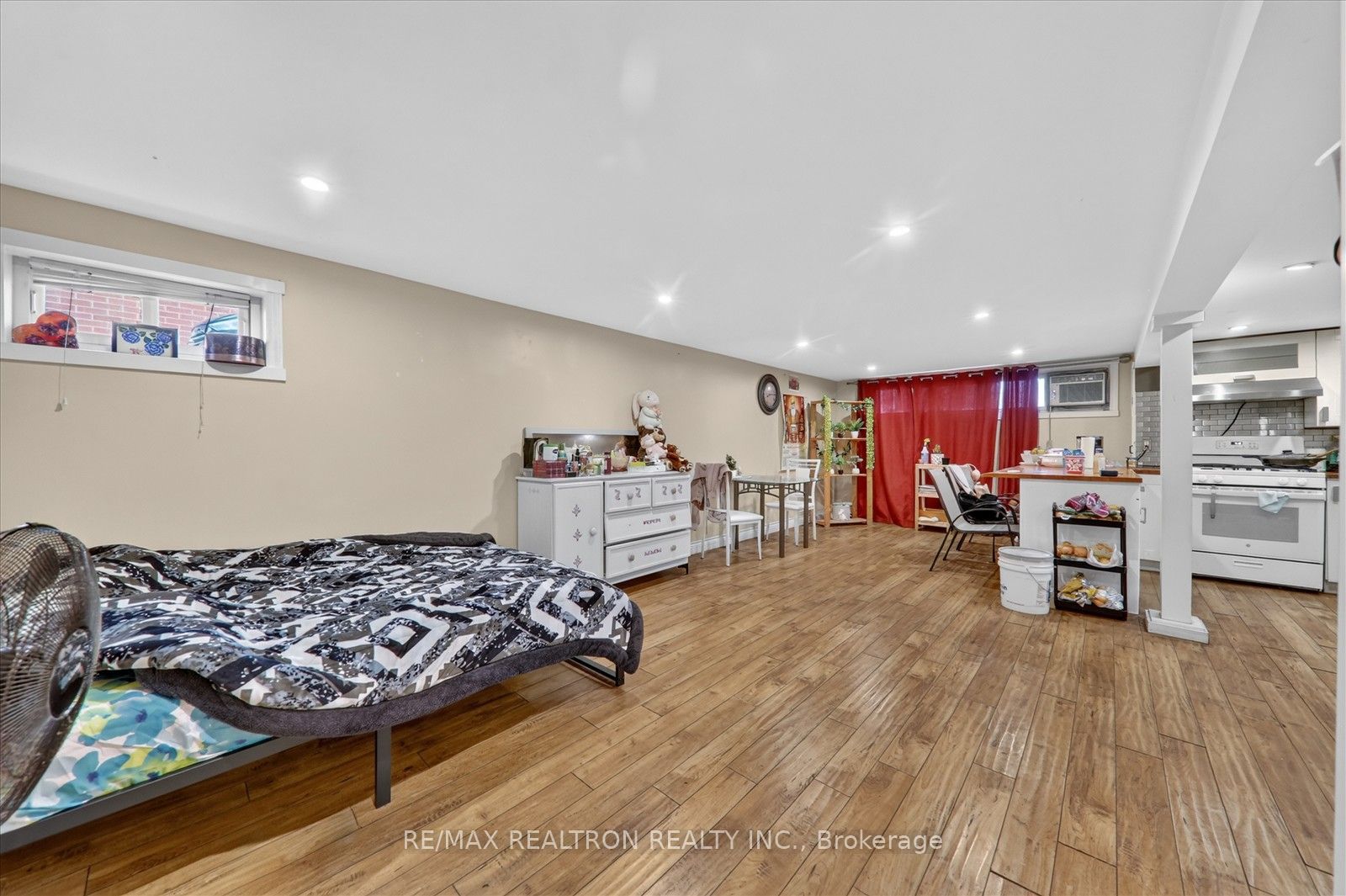 618 Upper Ottawa Street Property Photo 23