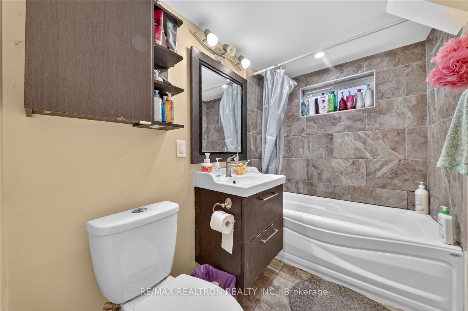 618 Upper Ottawa Street Property Photo 28