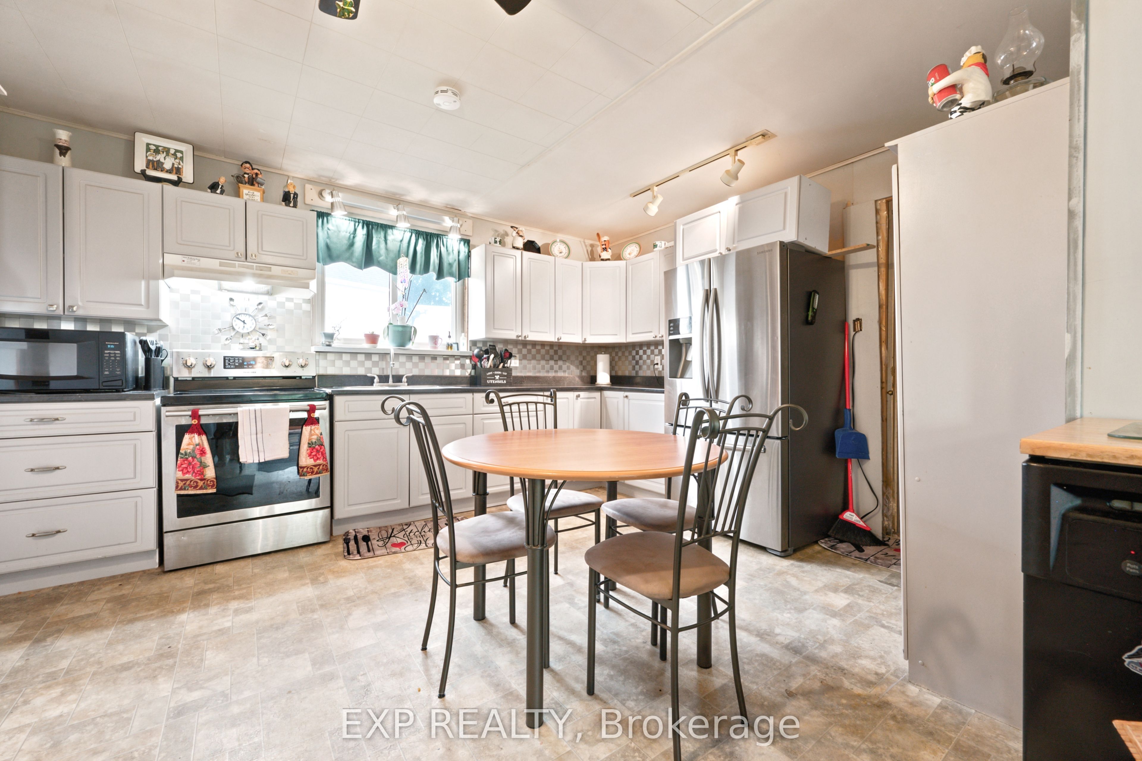 111 Macdonald Street Property Photo 16