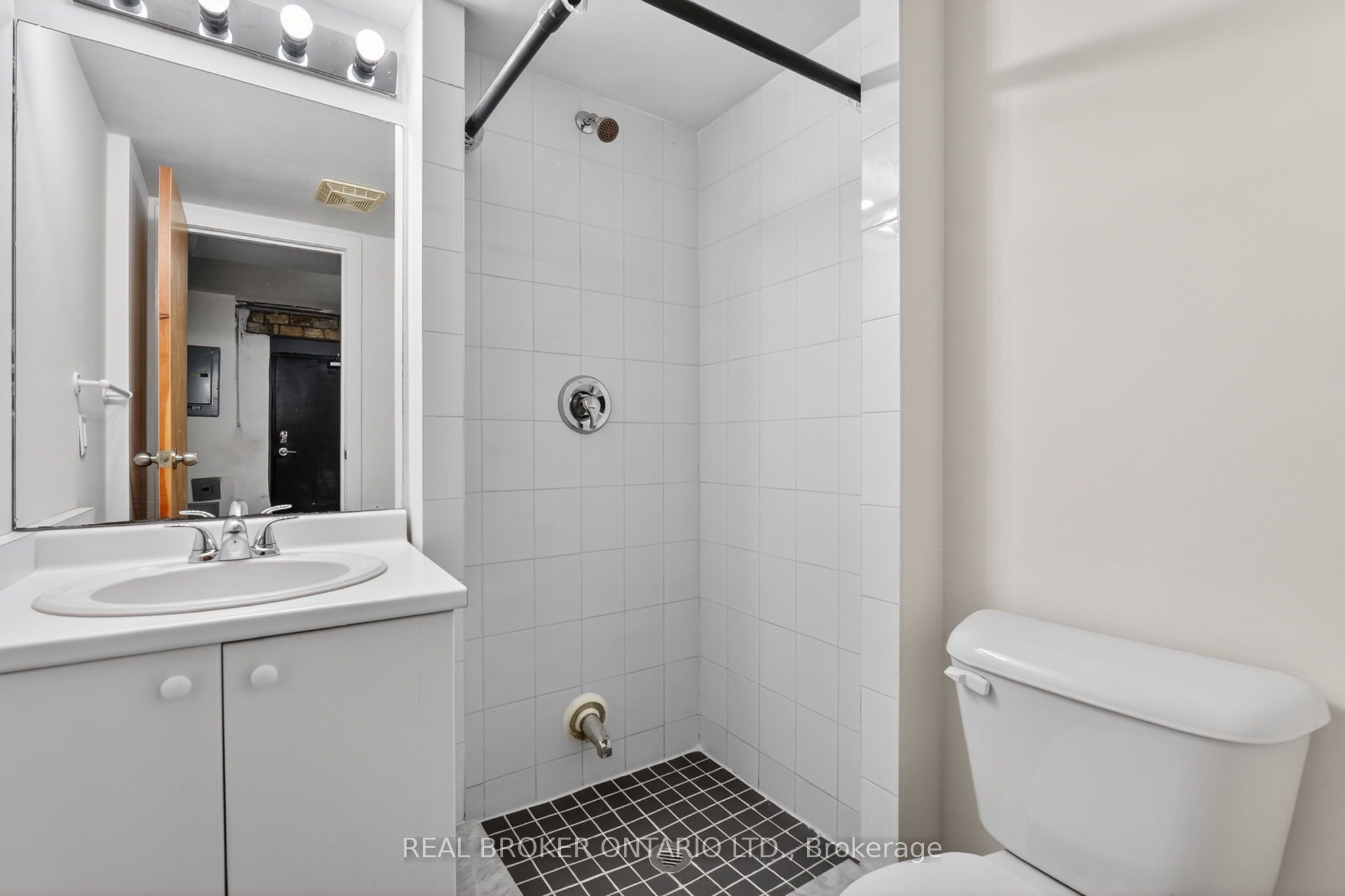 12 Bridgeport Road E 9 Property Photo 29