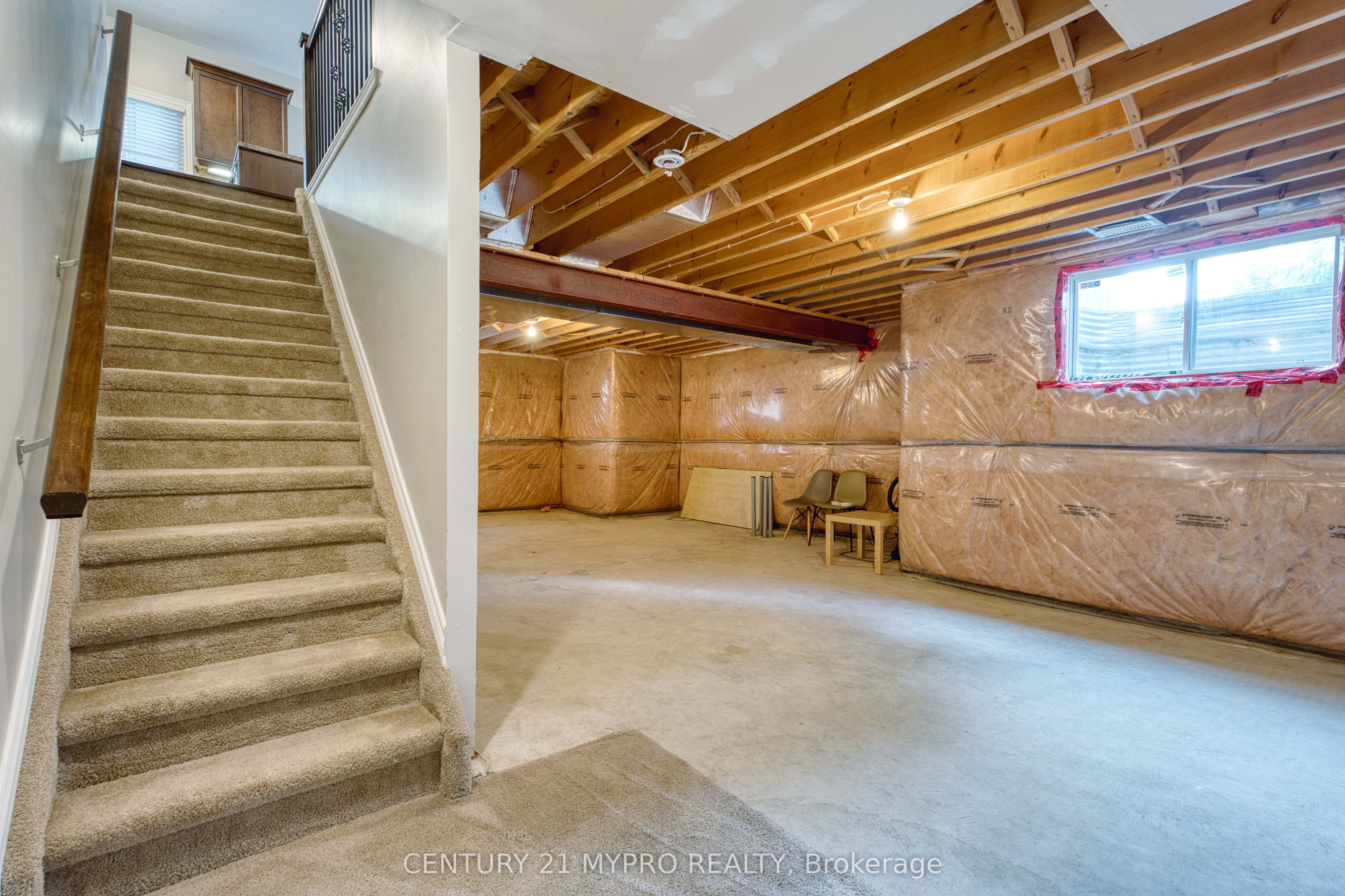 1005 Oakcrossing Gate Property Photo 27
